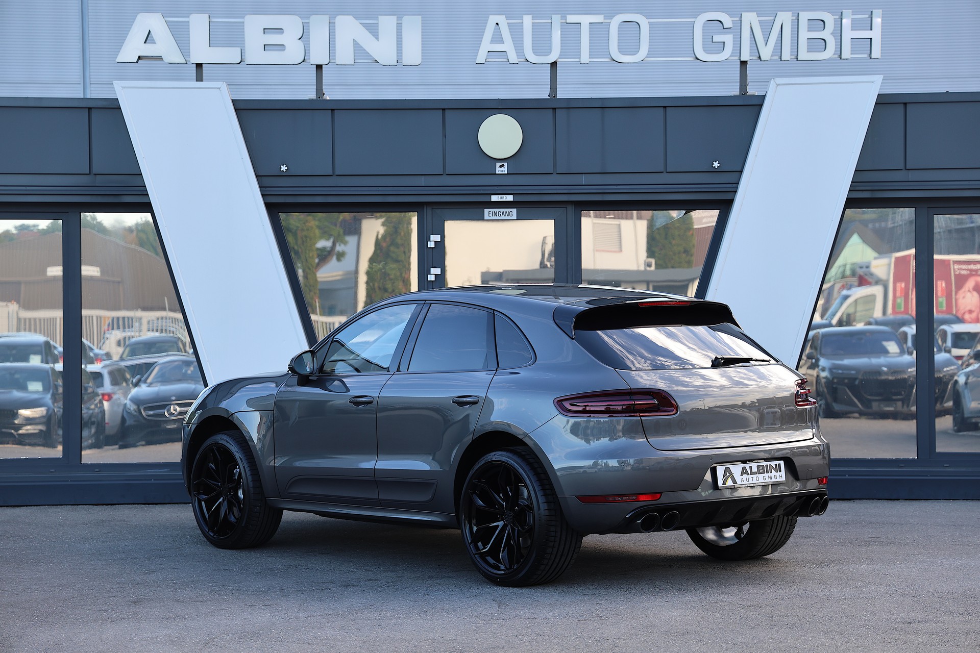 PORSCHE Macan 3.0 V6 S-image-3