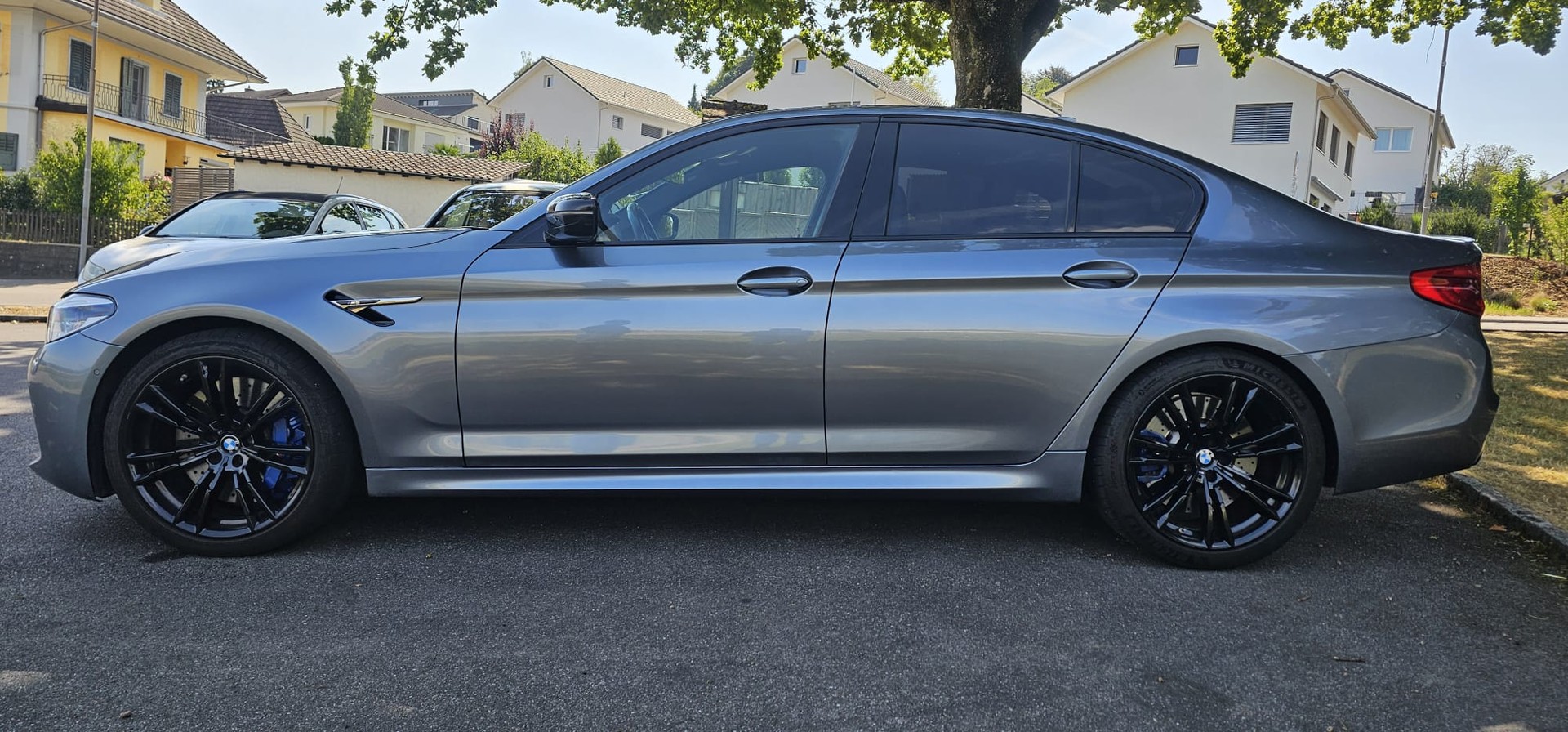 BMW M5 xDrive-image-14
