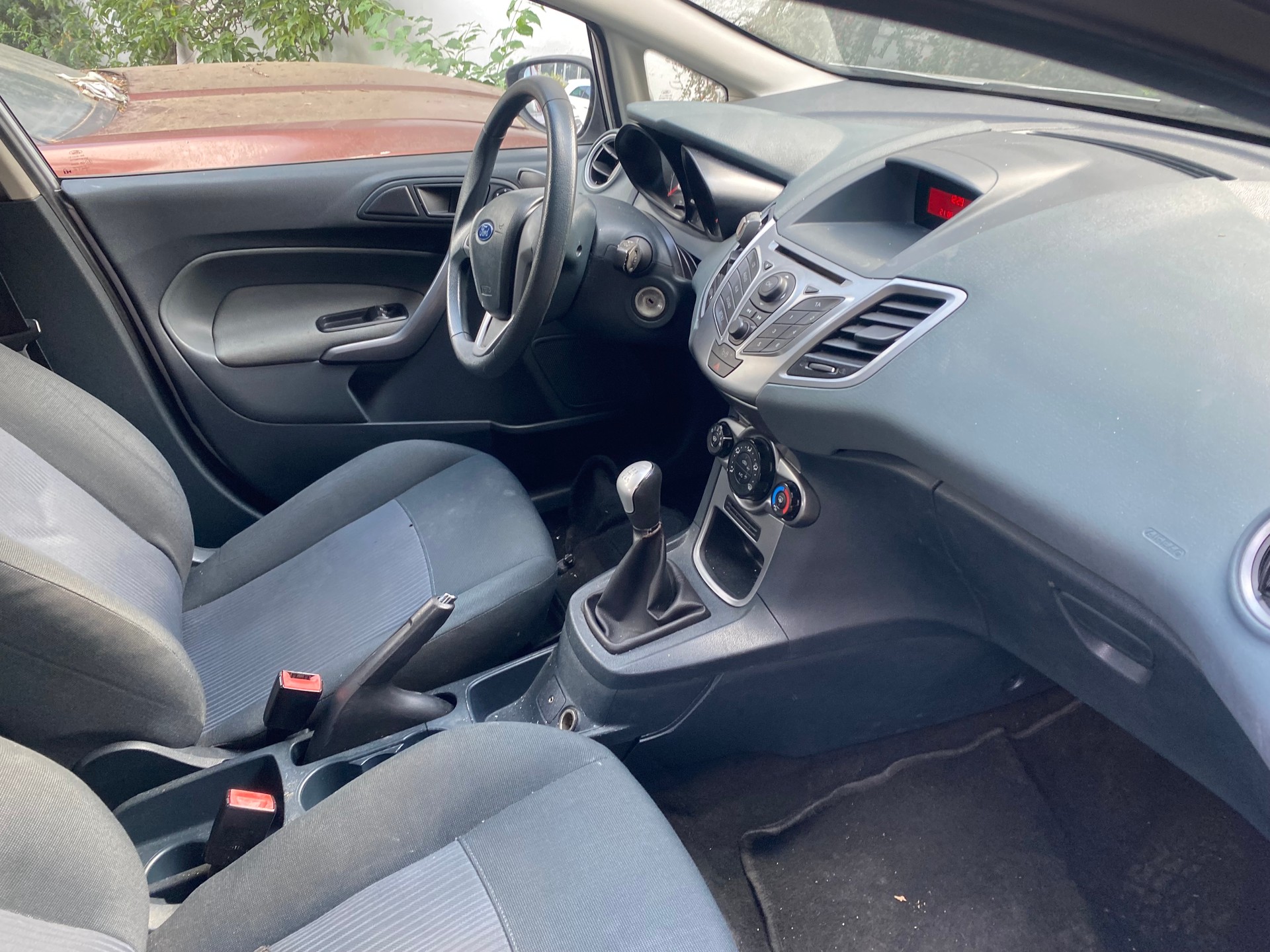 FORD Fiesta 1.25 16V Colourline-image-5