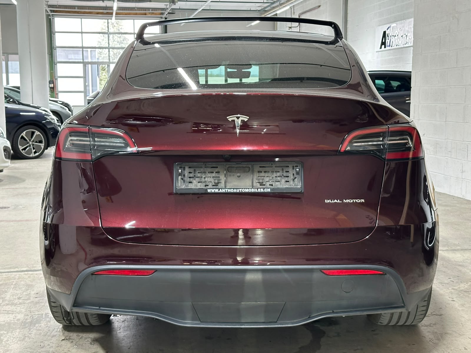 TESLA Model Y Long Range-image-5