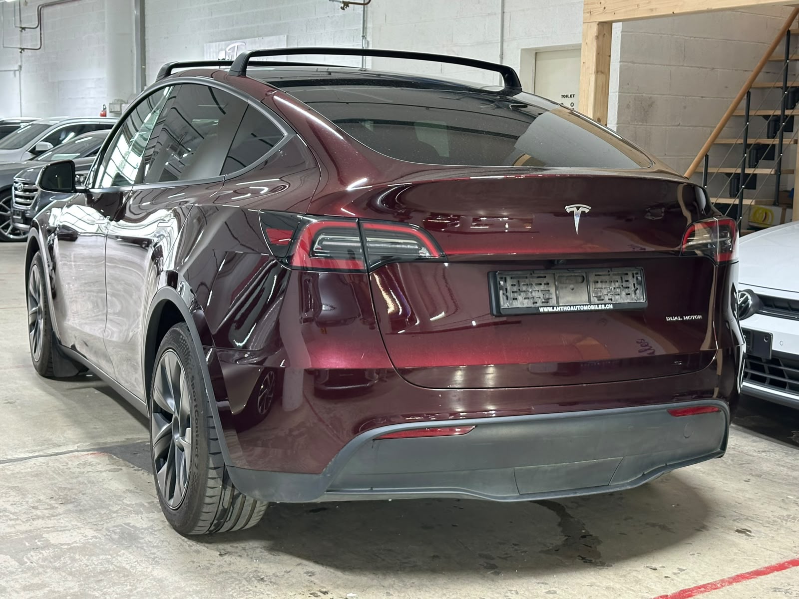 TESLA Model Y Long Range-image-7