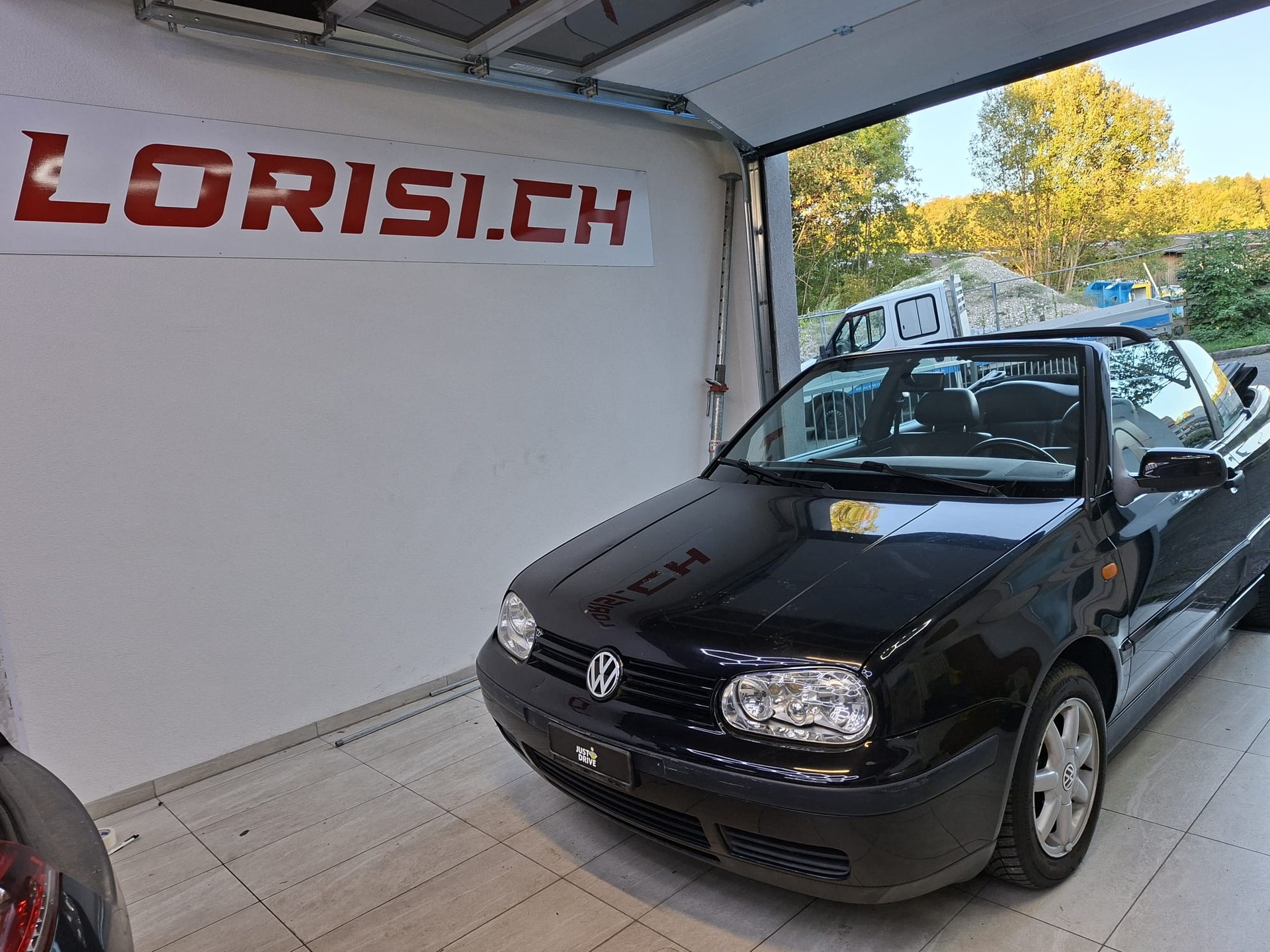 VW Golf Cabriolet 1600 Trendline-image-11