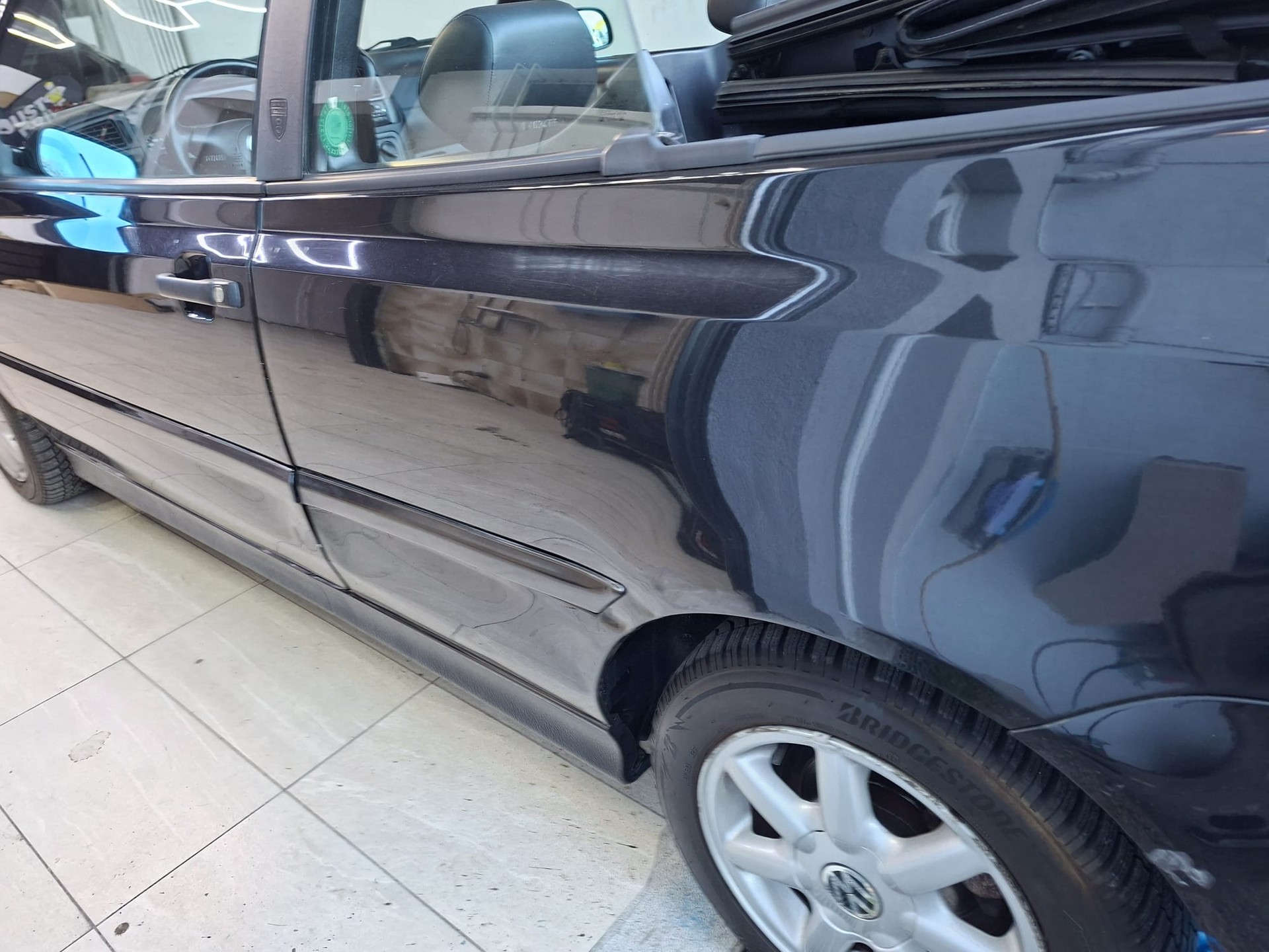 VW Golf Cabriolet 1600 Trendline-image-6