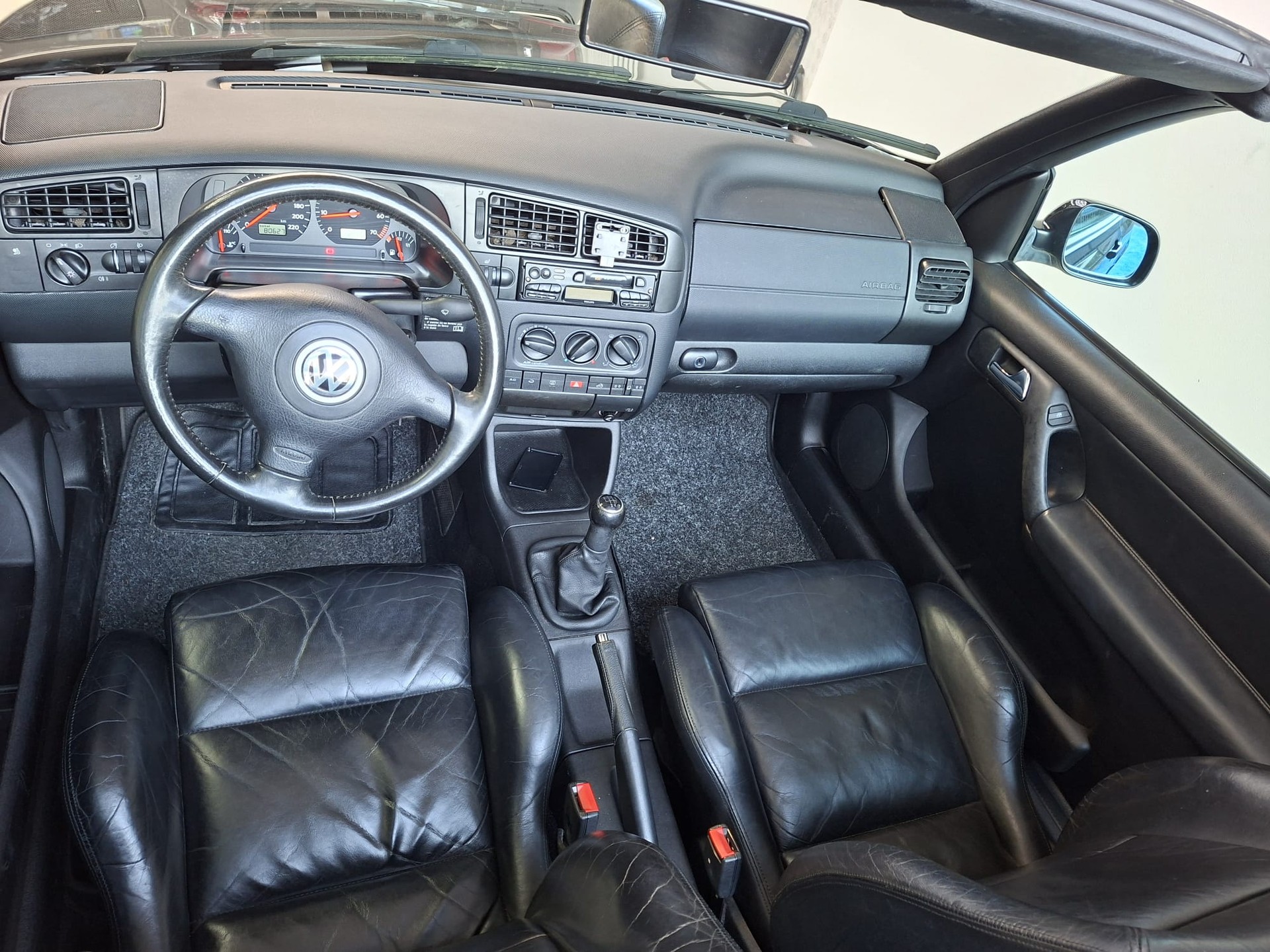 VW Golf Cabriolet 1600 Trendline-image-14