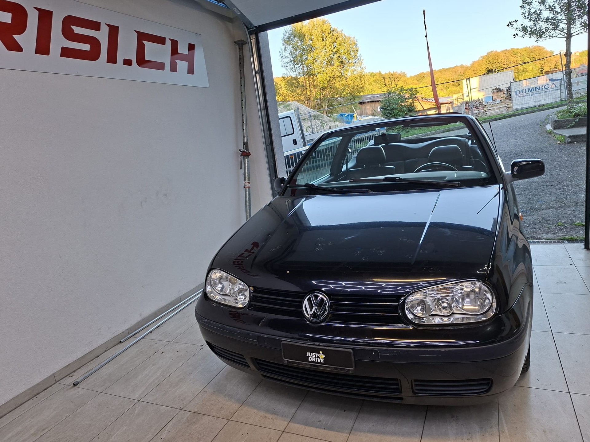 VW Golf Cabriolet 1600 Trendline-image-12