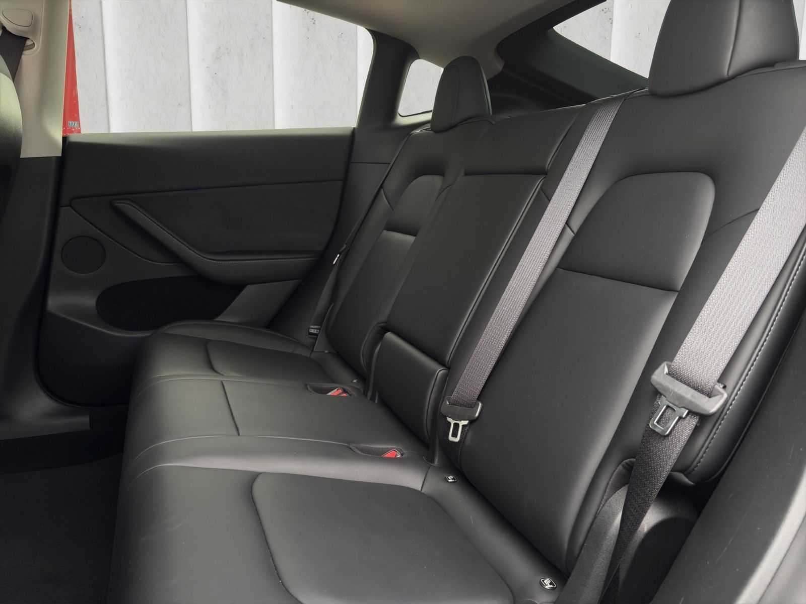 TESLA Model Y Long Range-image-15