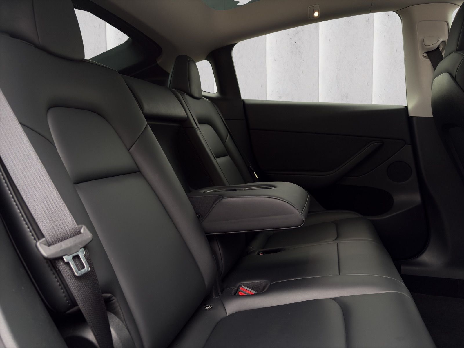 TESLA Model Y Long Range-image-16