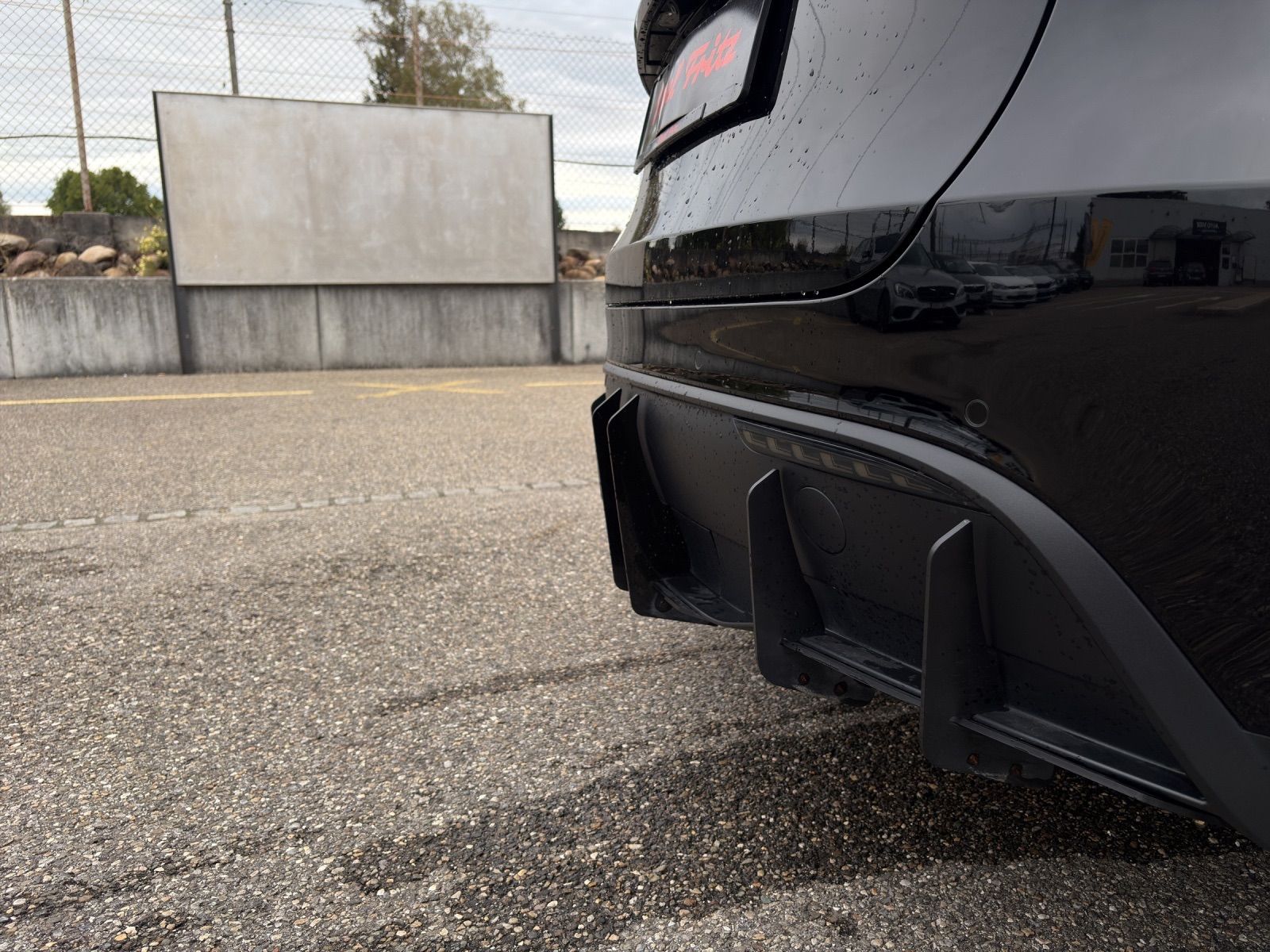 TESLA Model Y Long Range-image-18