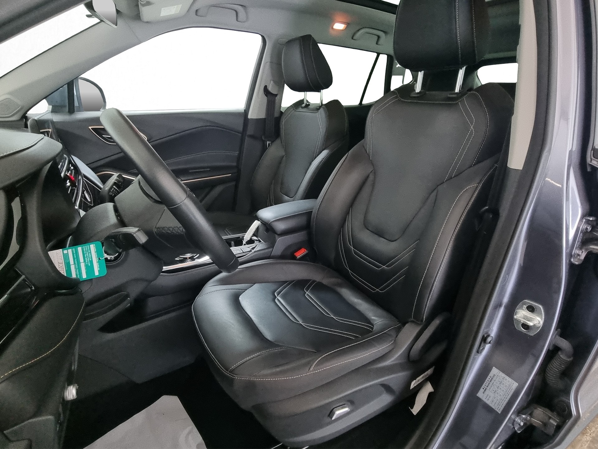 JAC e-JS4 EV Elektro Automat SUV-image-5