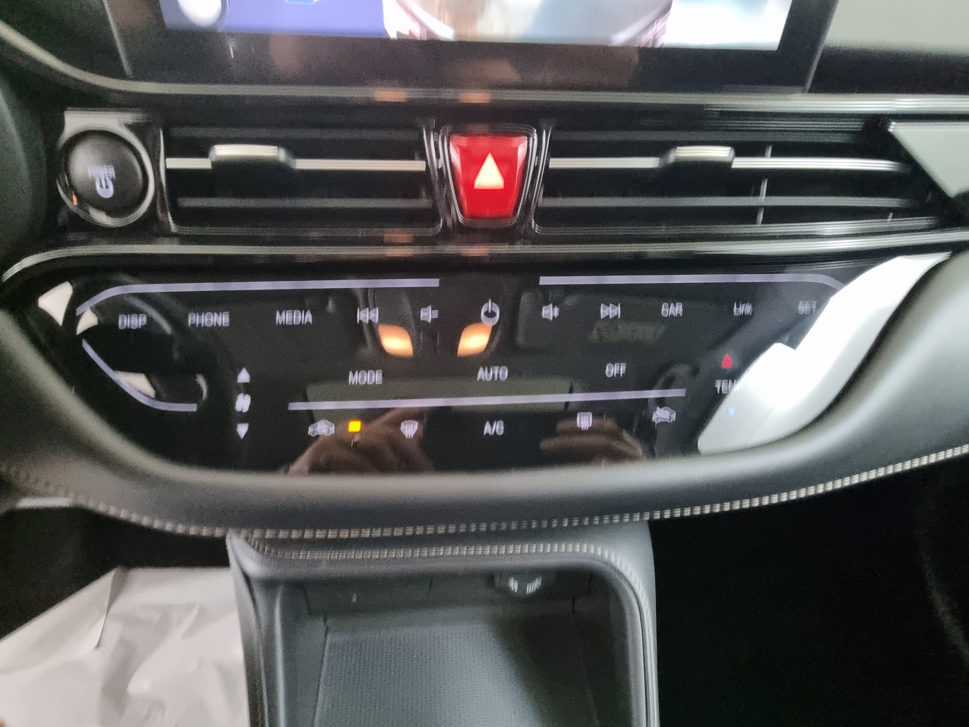 JAC e-JS4 EV Elektro Automat SUV-image-15