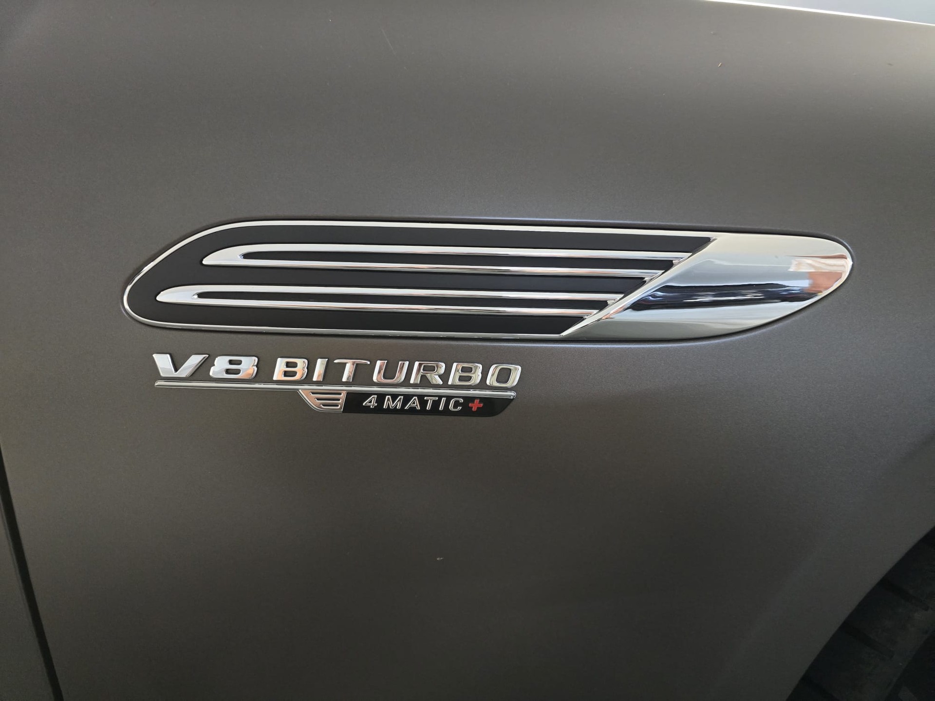 MERCEDES-BENZ AMG SL 63 4matic+-image-5
