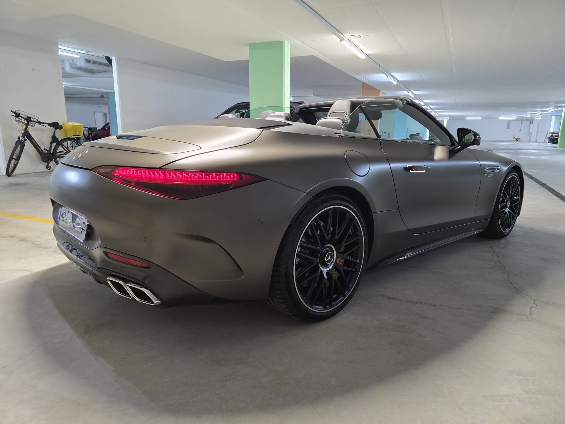 MERCEDES-BENZ AMG SL 63 4matic+-image-1