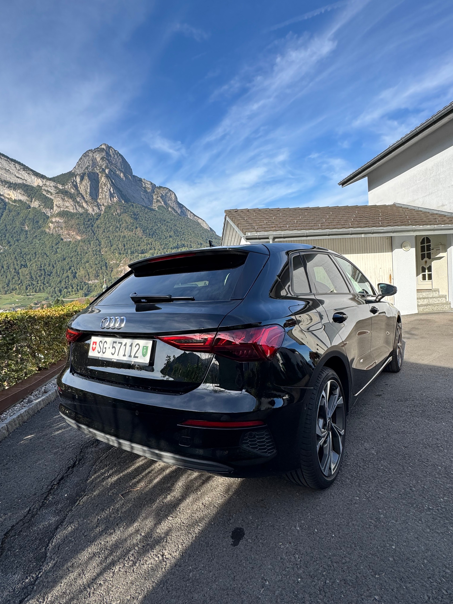 AUDI 1.5 35 TFSI Attraction S-Tronic-image-1