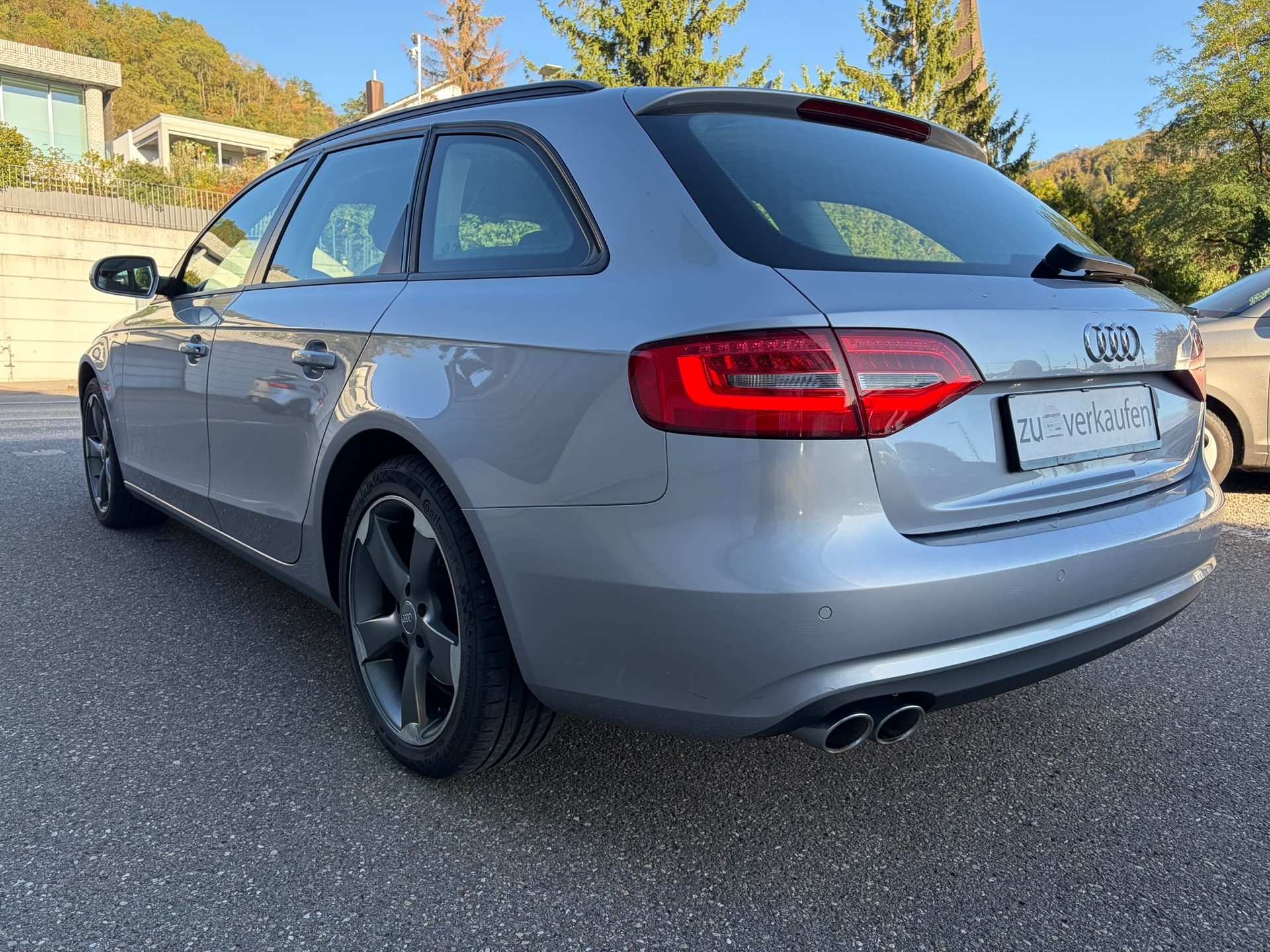 AUDI A4 Avant 2.0 TDI quattro S-tronic-image-5