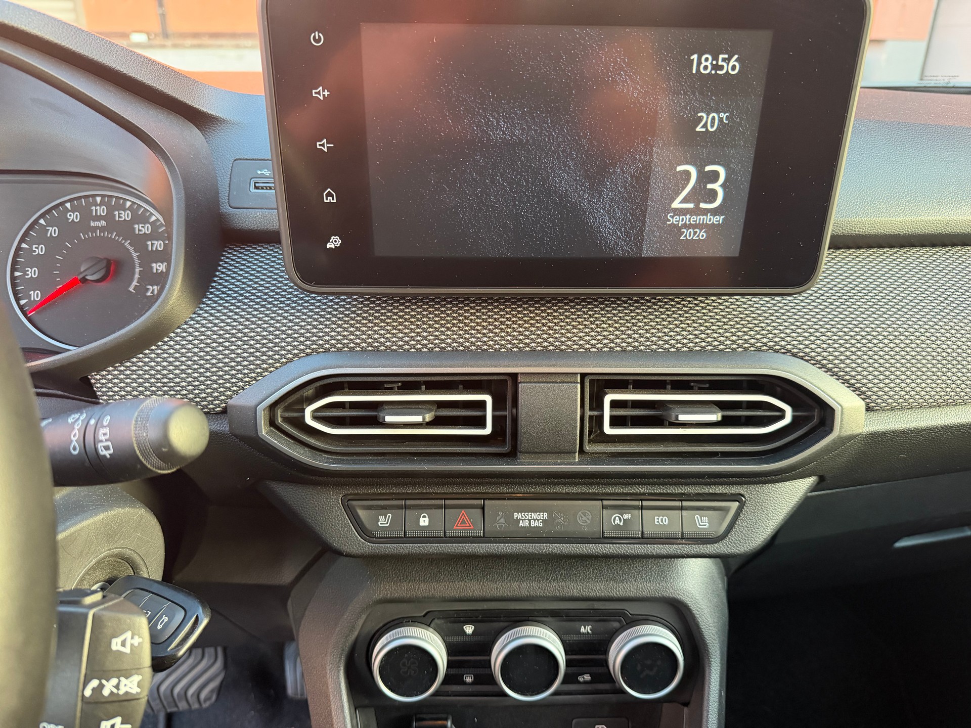 DACIA Sandero TCe 90 Expression CVT-image-7