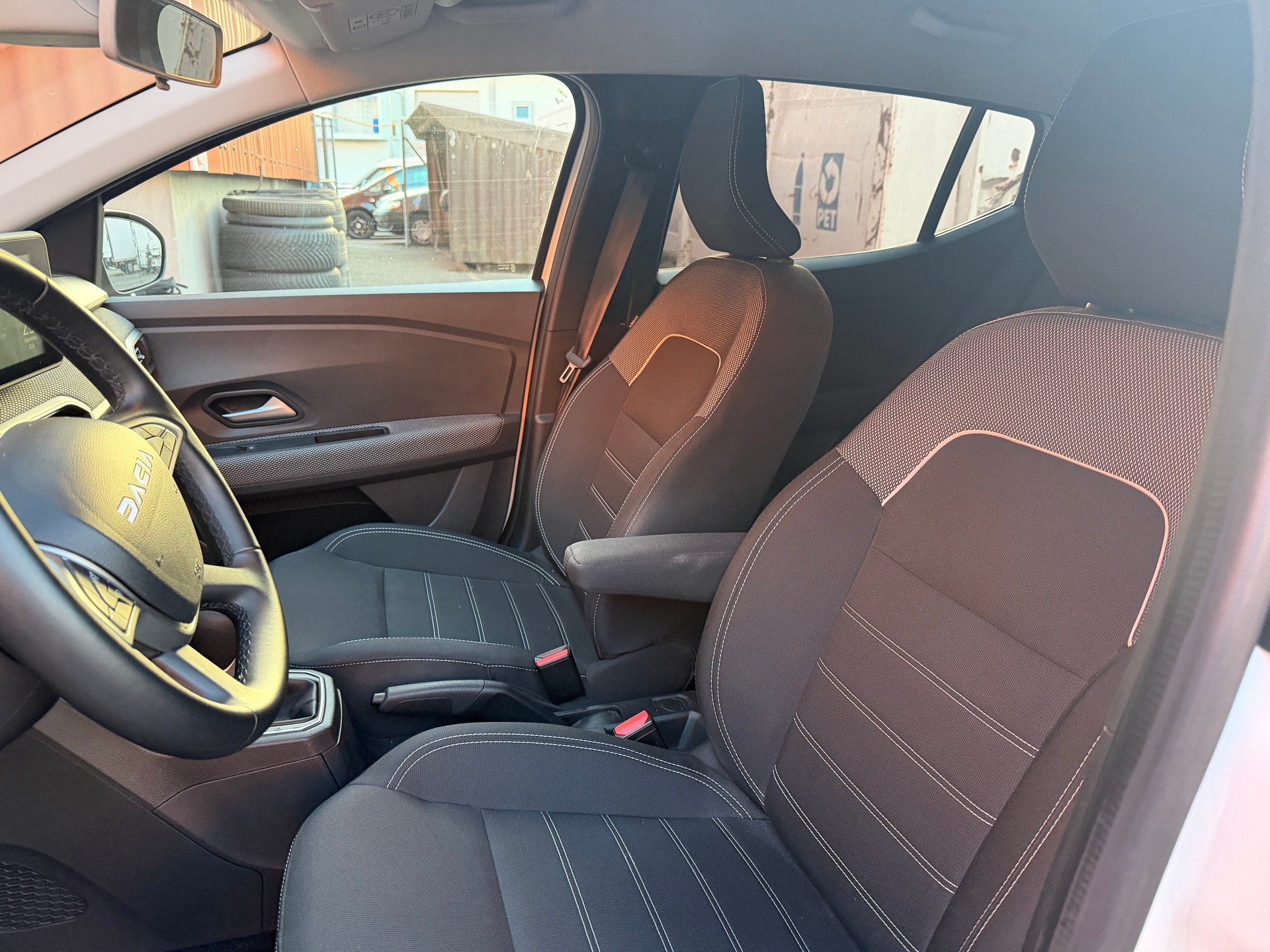 DACIA Sandero TCe 90 Expression CVT-image-5