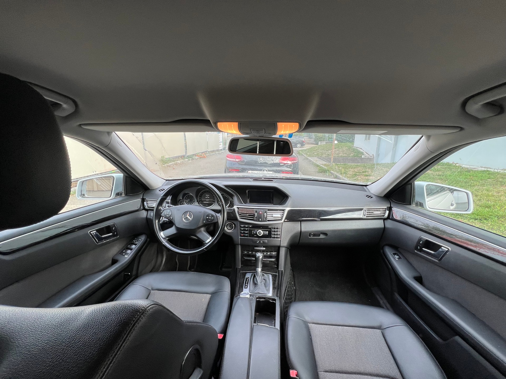 MERCEDES-BENZ E 200 CDI BlueEfficiency My Star Automatic-image-6