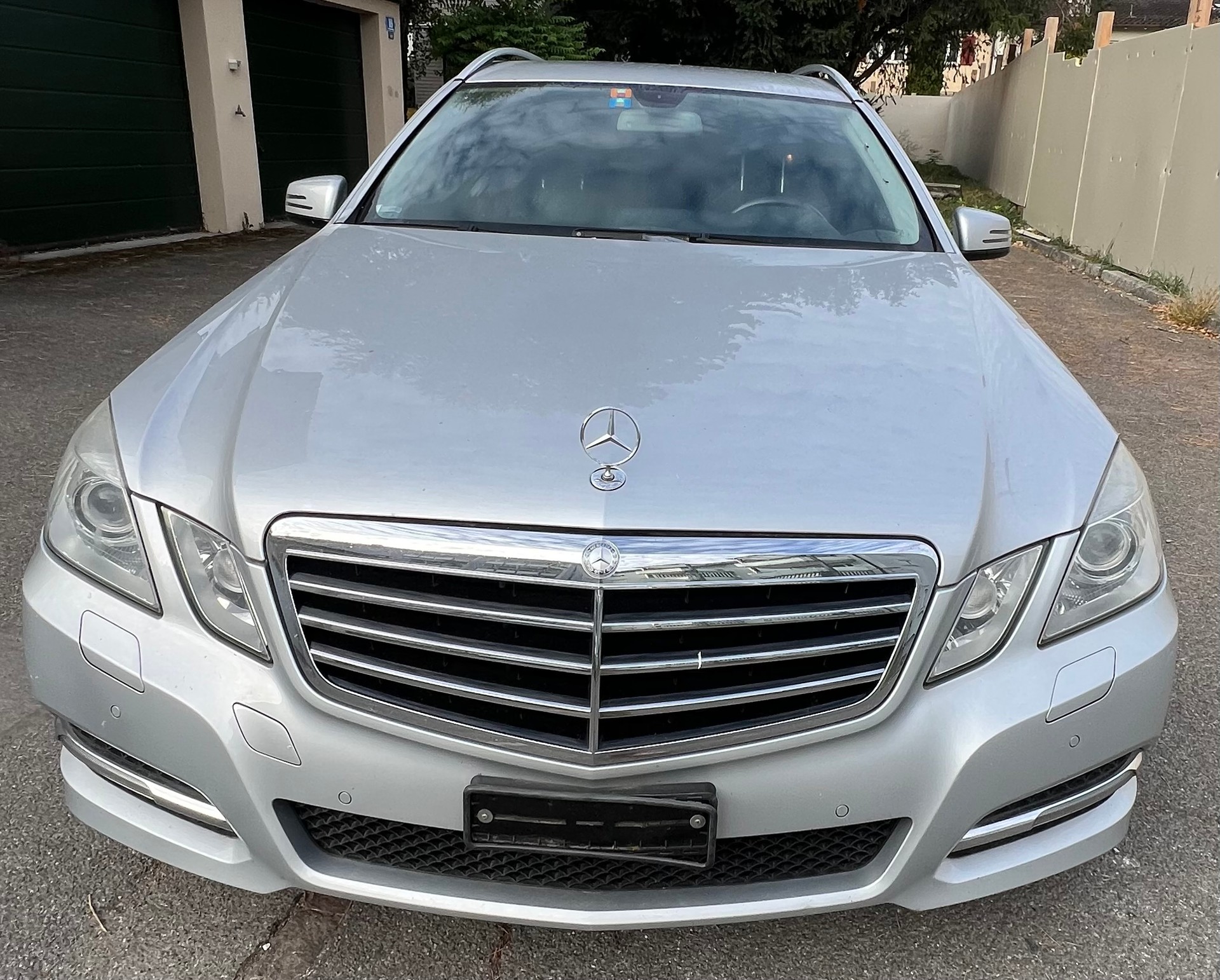 MERCEDES-BENZ E 200 CDI BlueEfficiency My Star Automatic-image-0