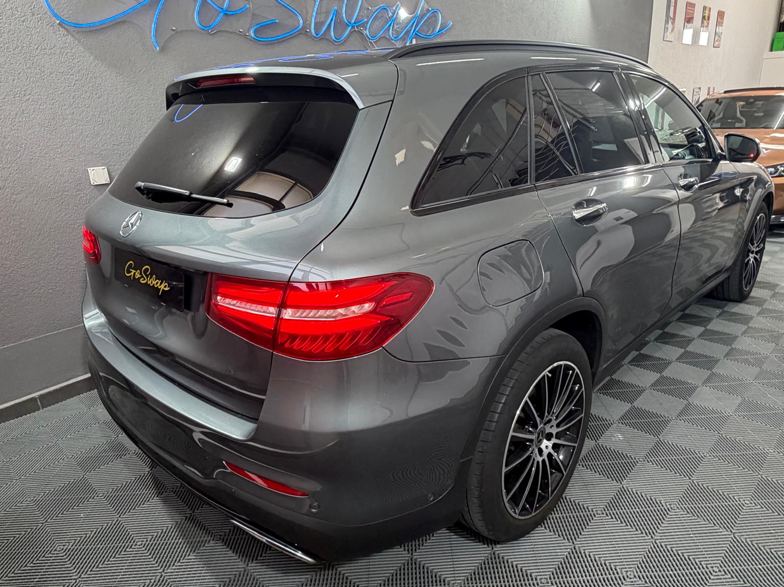 MERCEDES-BENZ GLC 250 d AMG Line 4Matic 9G-Tronic-image-4