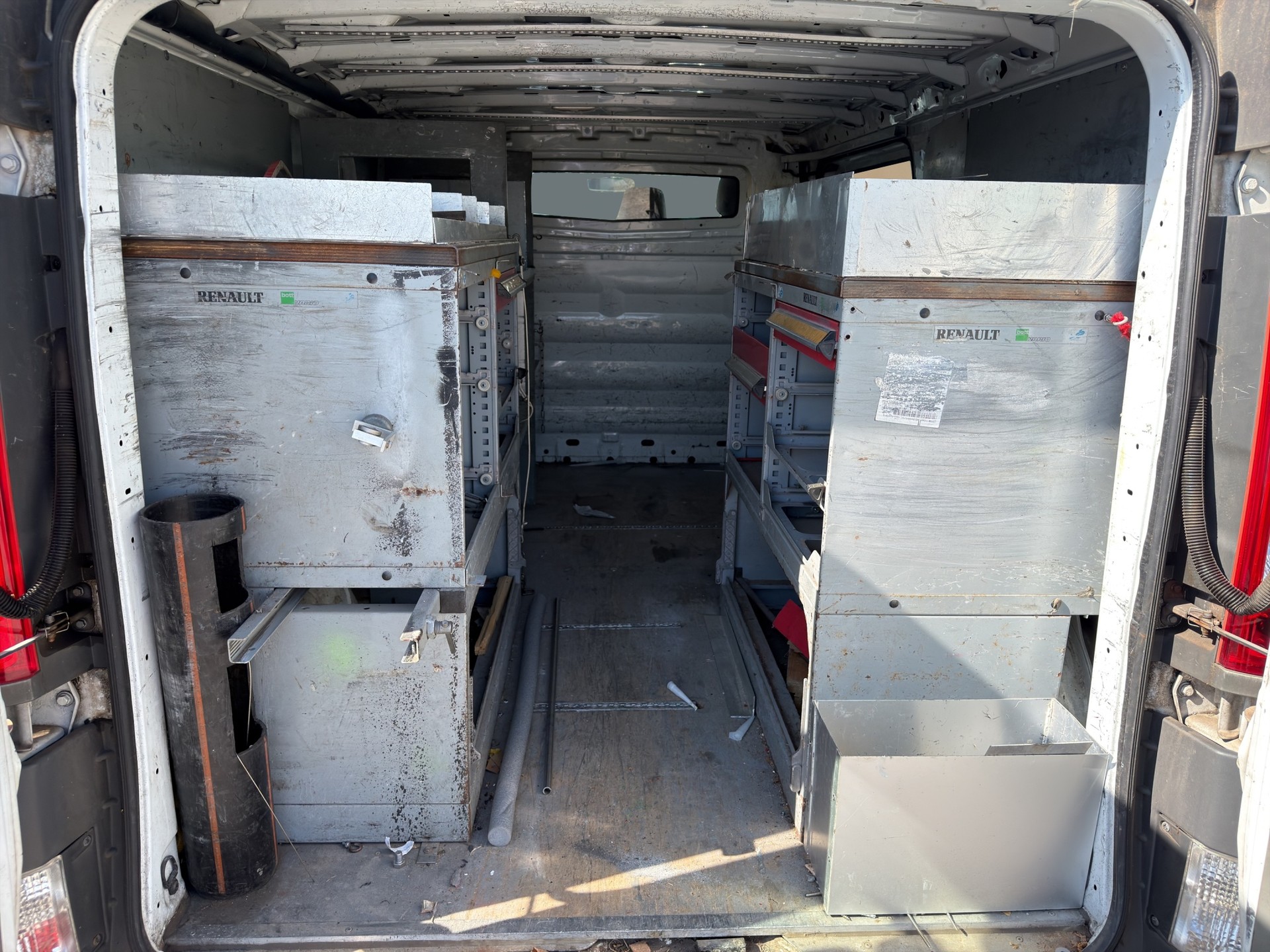 OPEL Vivaro 2.0 CDTI 2.9t L1H1 3 Sitz , Klima , Anhänger 2000 KG-image-16