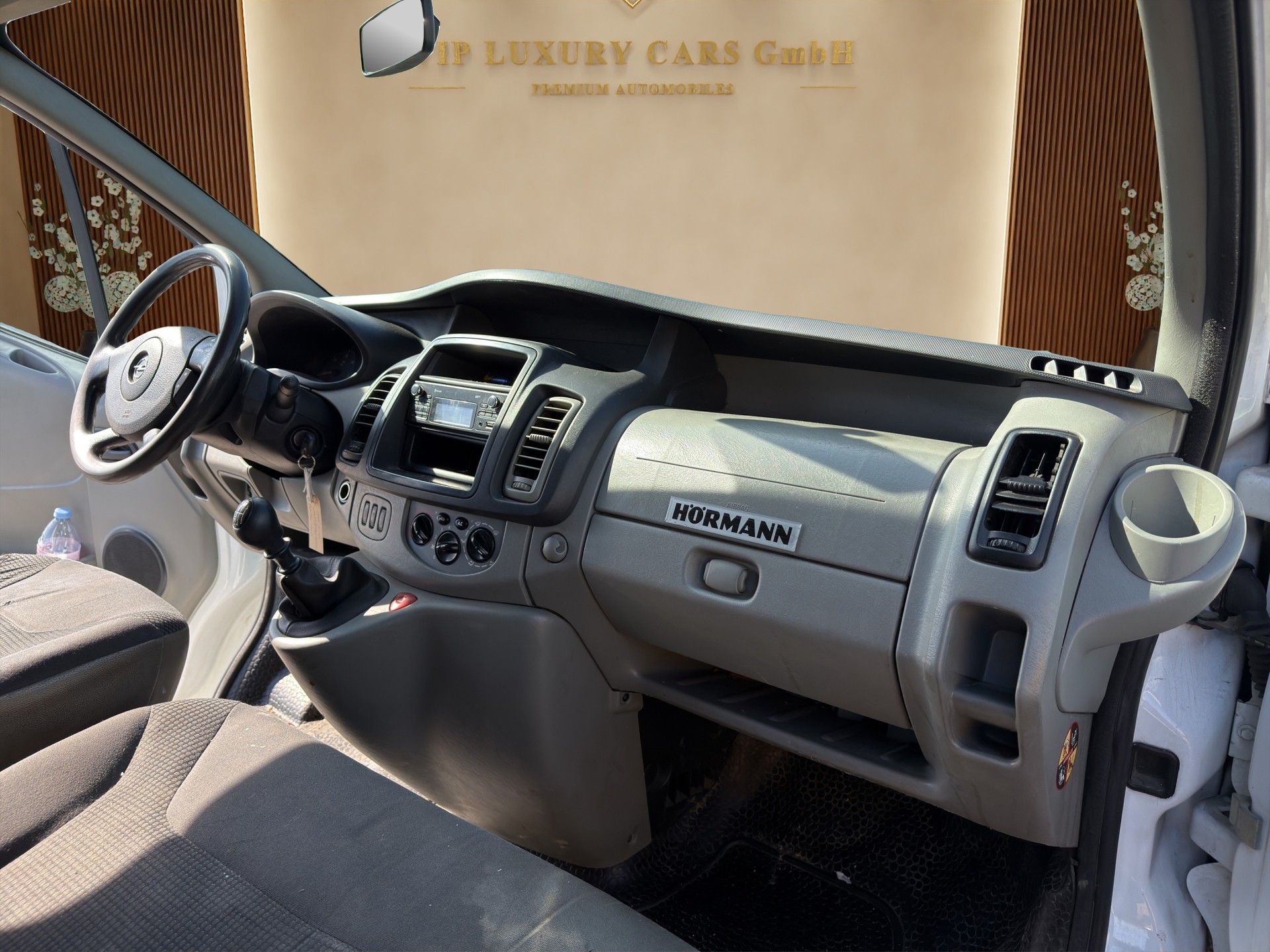 OPEL Vivaro 2.0 CDTI 2.9t L1H1 3 Sitz , Klima , Anhänger 2000 KG-image-8