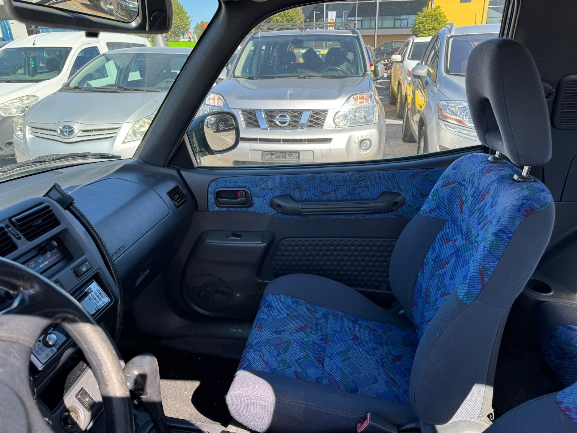 TOYOTA RAV-4 GX-image-12