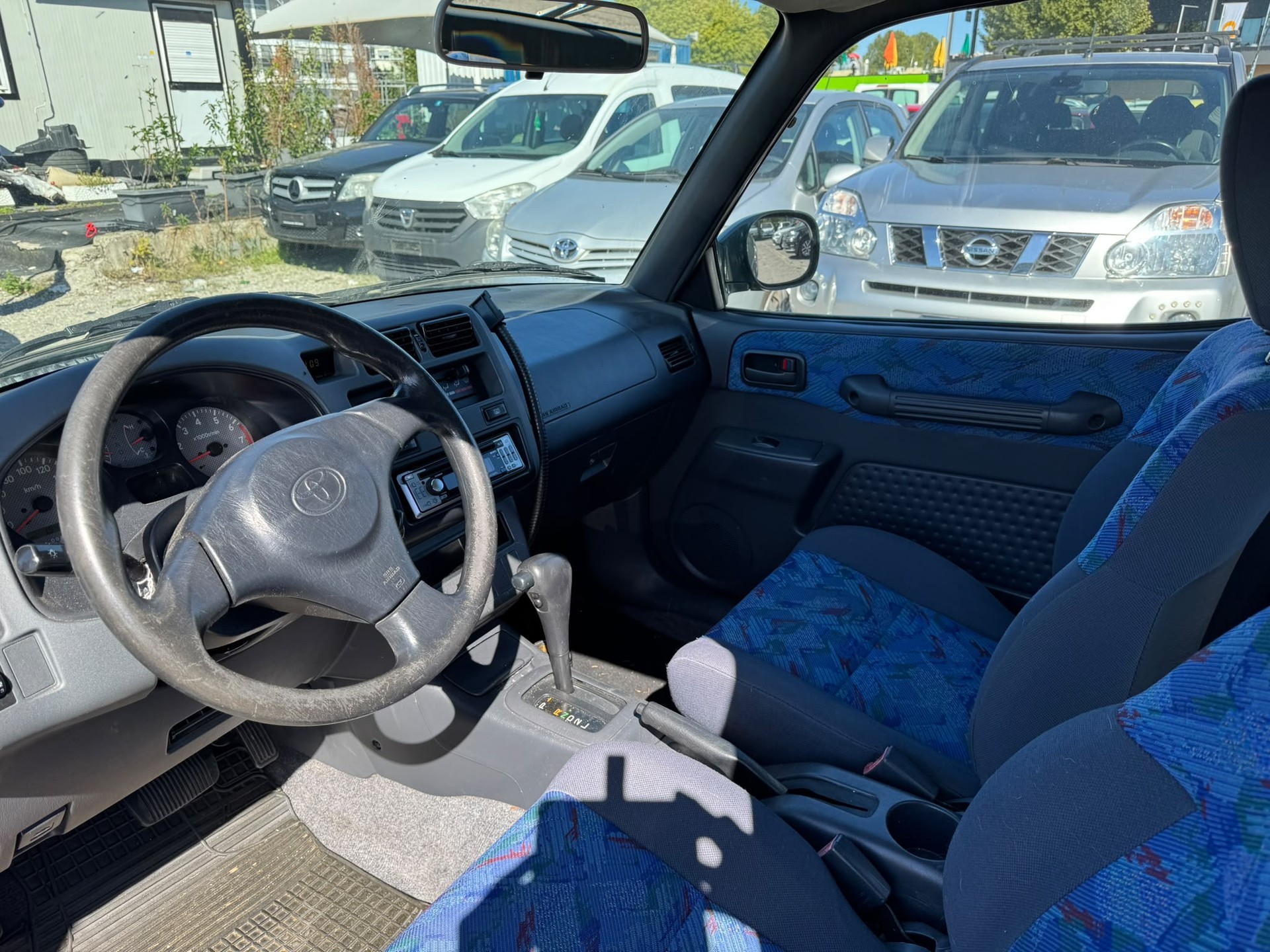 TOYOTA RAV-4 GX-image-7