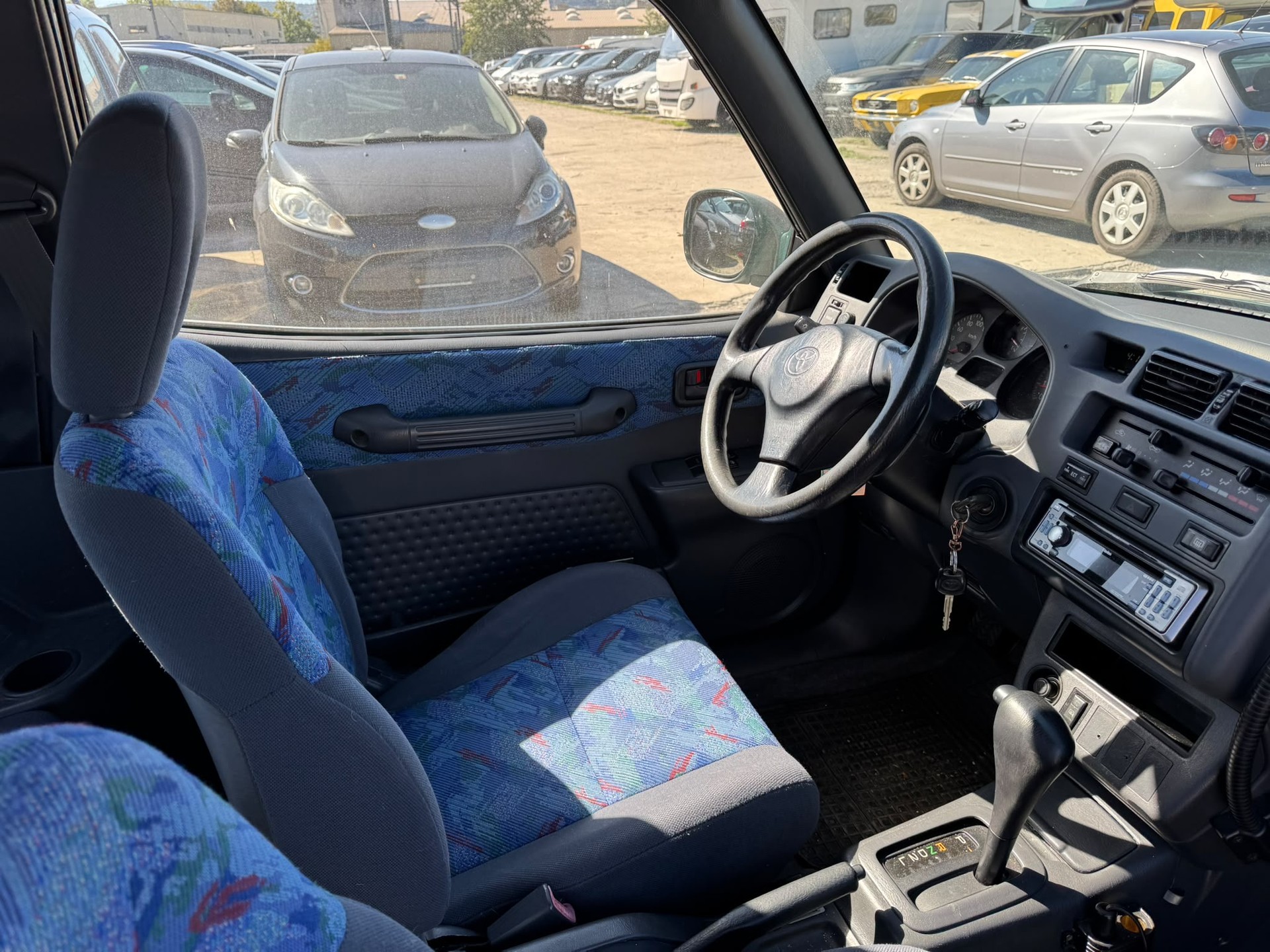 TOYOTA RAV-4 GX-image-9