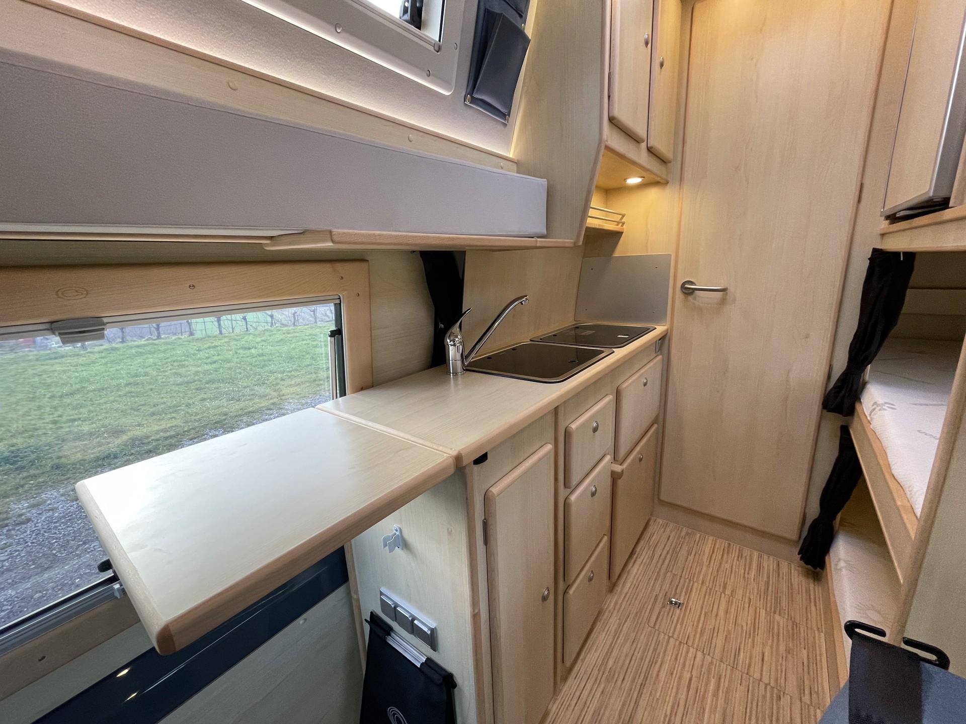 CS-REISEMOBILE Cosmo auf Basis Mercedes Sprinter 419 CDI 4x4-image-10