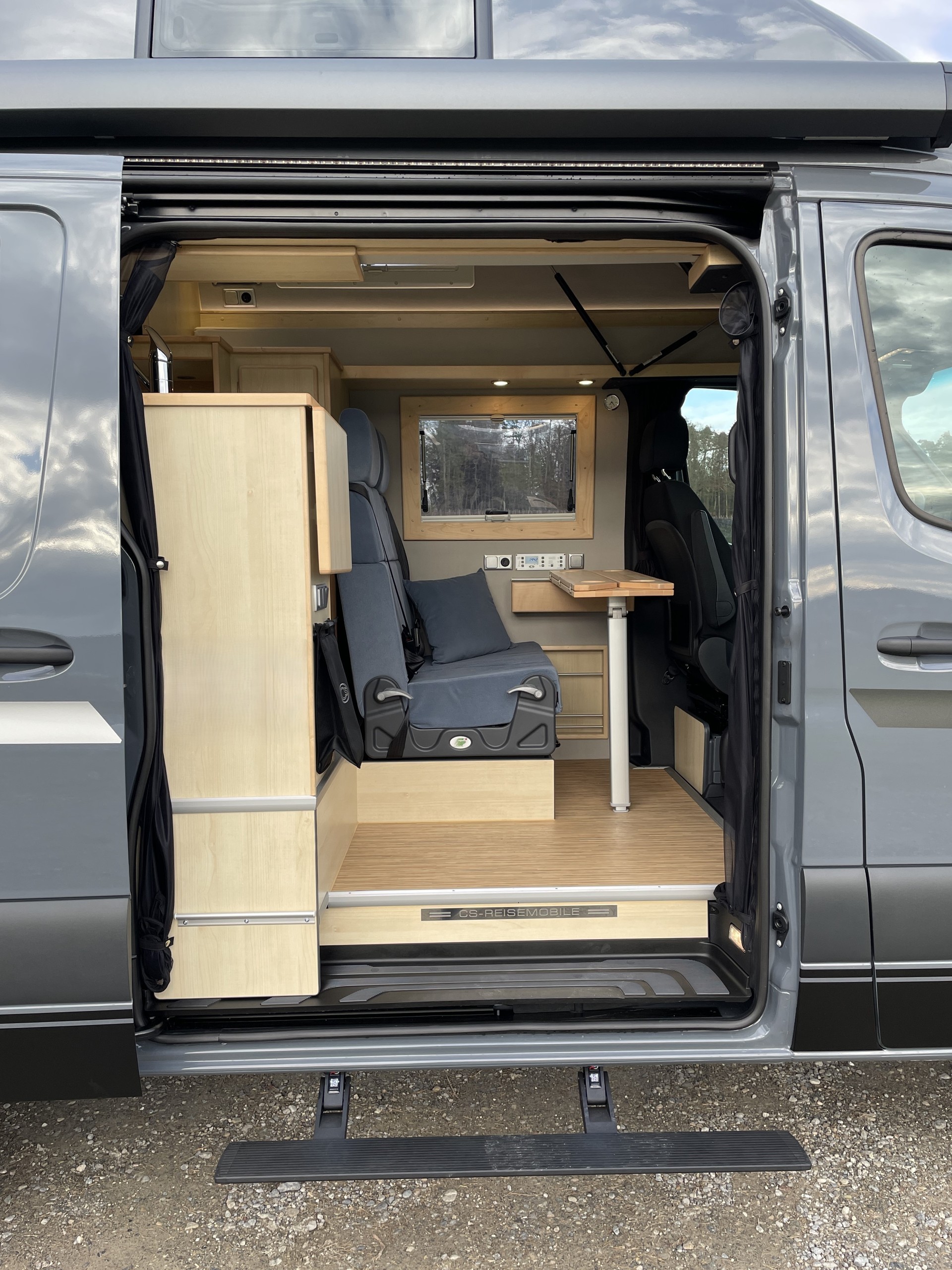 CS-REISEMOBILE Cosmo auf Basis Mercedes Sprinter 419 CDI 4x4-image-7
