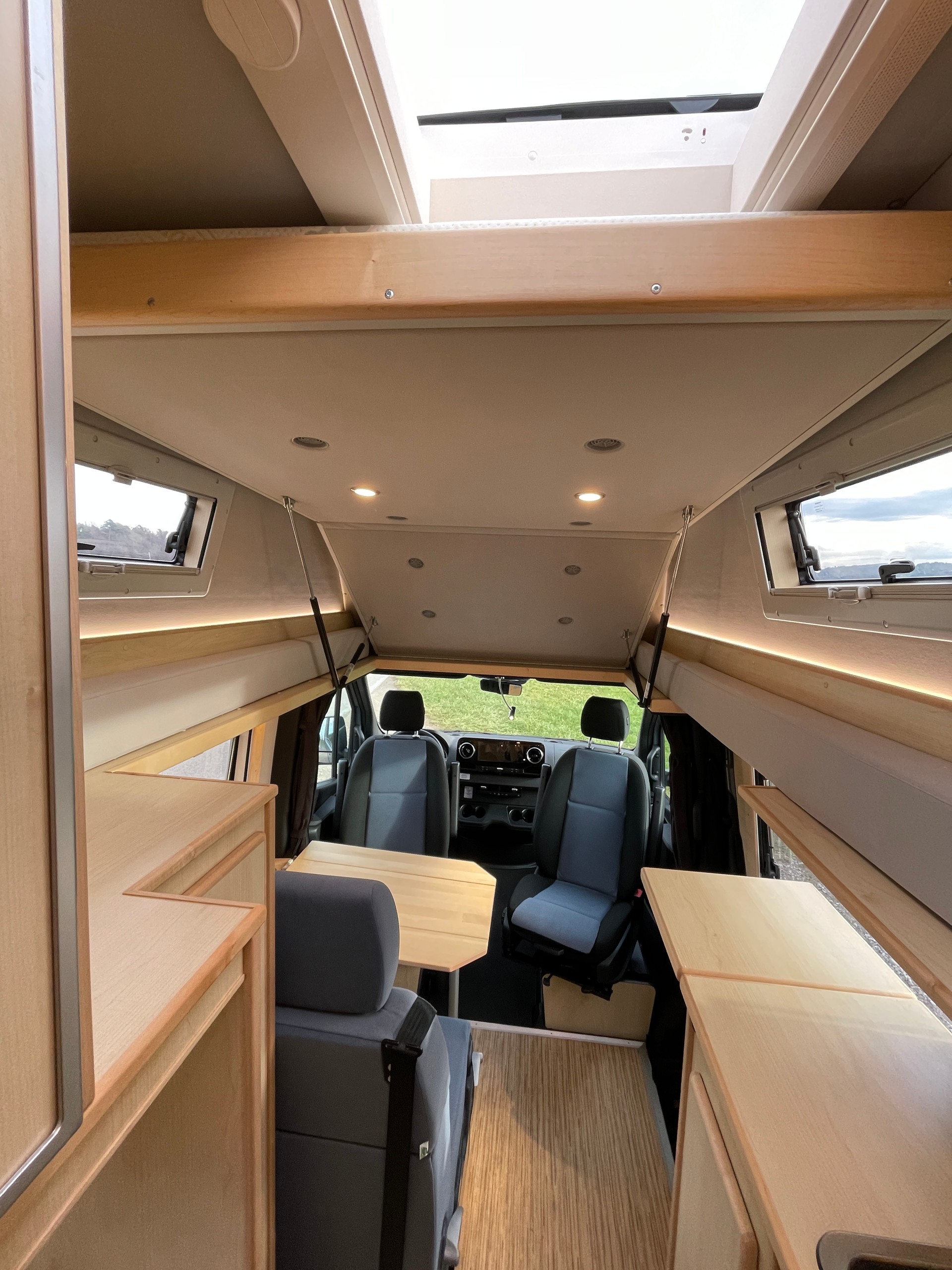 CS-REISEMOBILE Cosmo auf Basis Mercedes Sprinter 419 CDI 4x4-image-12