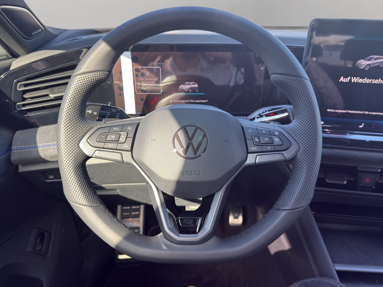 VW Tiguan 2.0 TDI SCR R-Line United 4Motion DSG-image-10