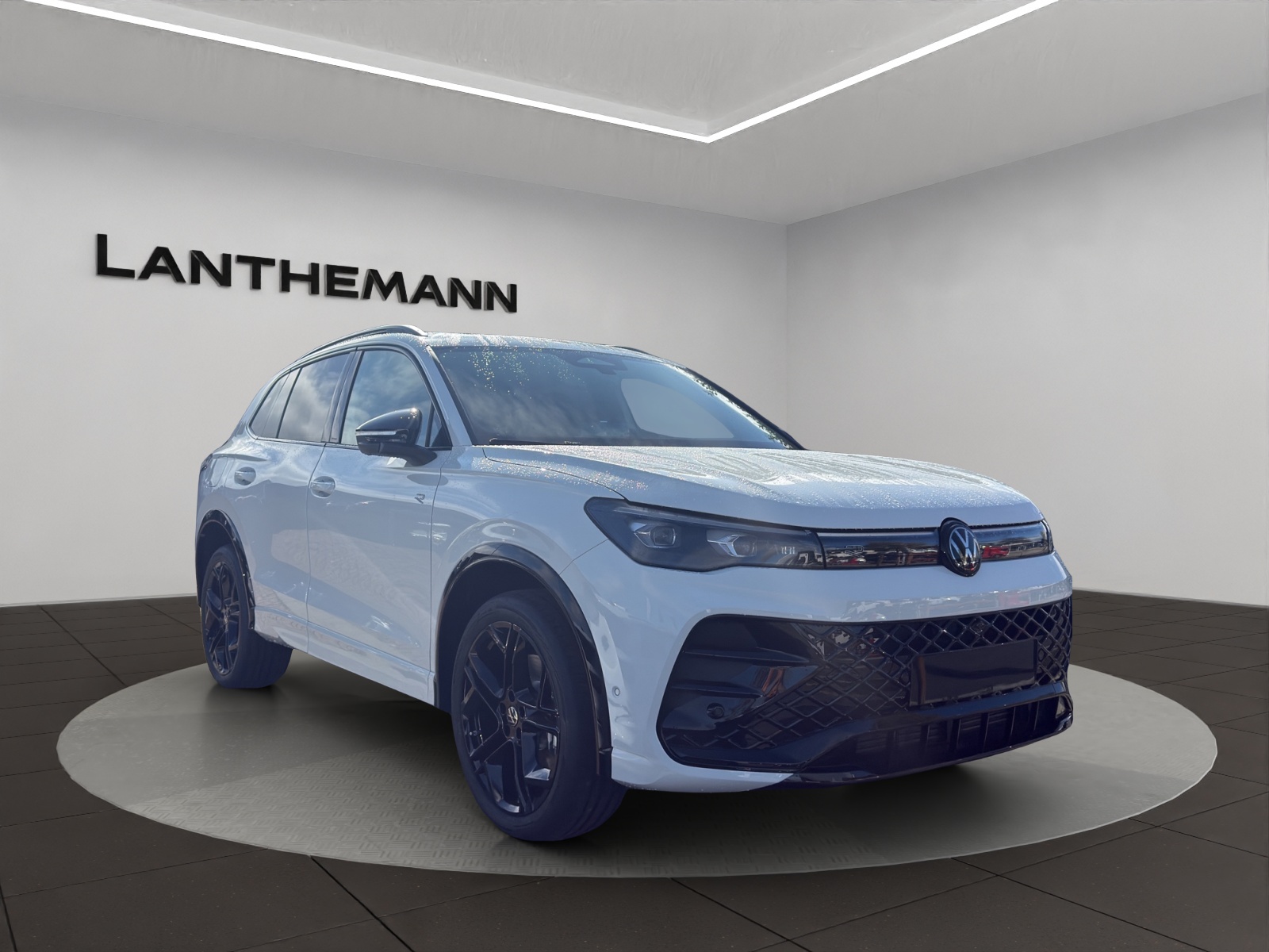 VW Tiguan 2.0 TDI SCR R-Line United 4Motion DSG-image-5
