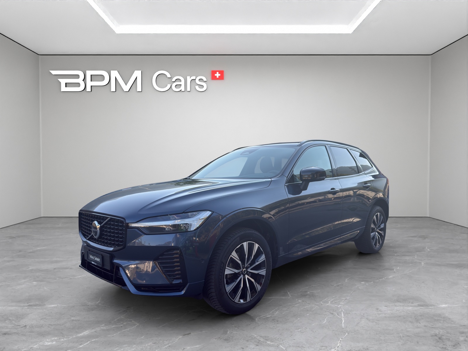 VOLVO XC60 2.0 B5 MH Plus Dark AWD-image-0