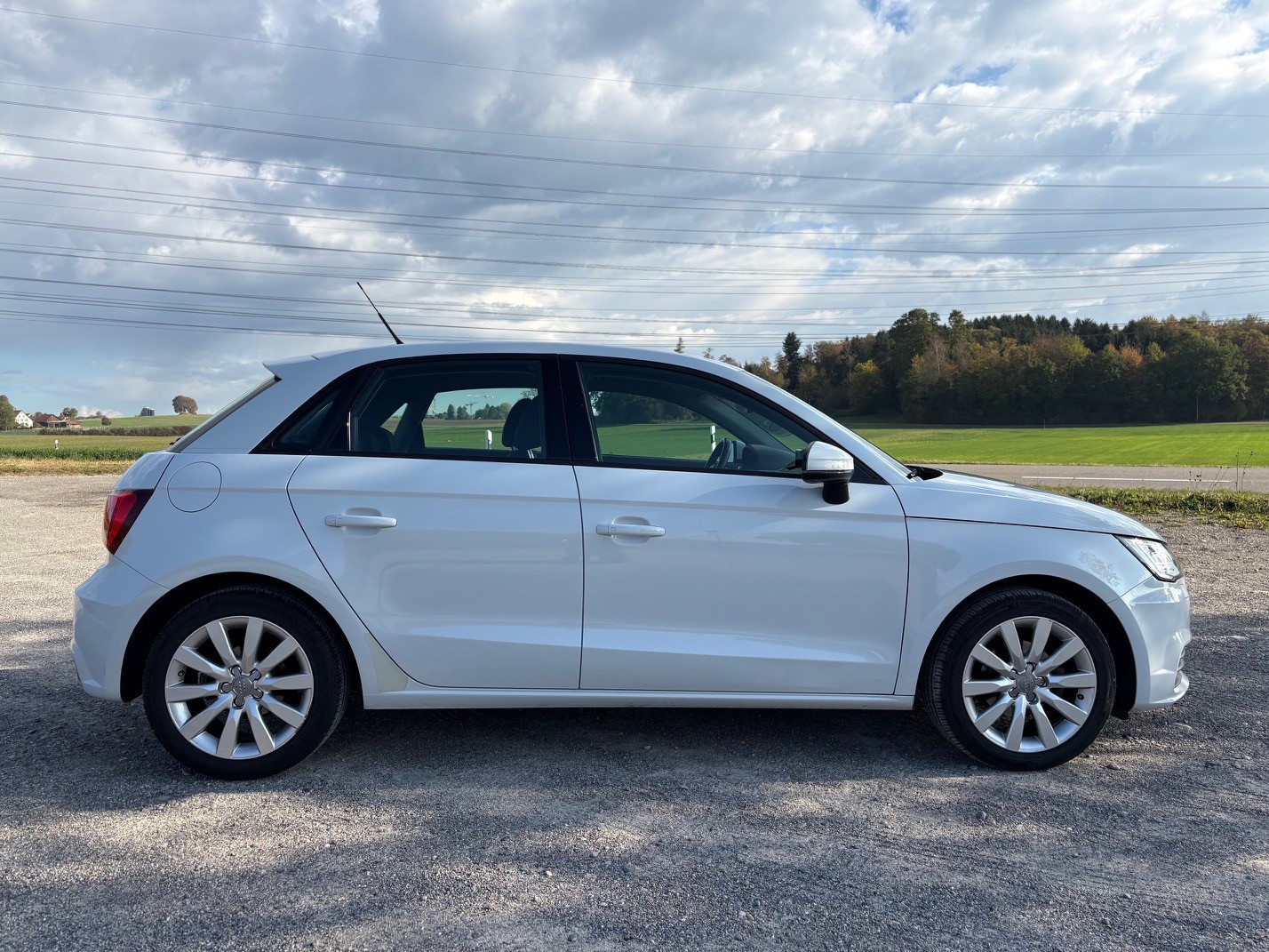 AUDI A1 Sportback 1.0 TFSI S-tronic-image-5
