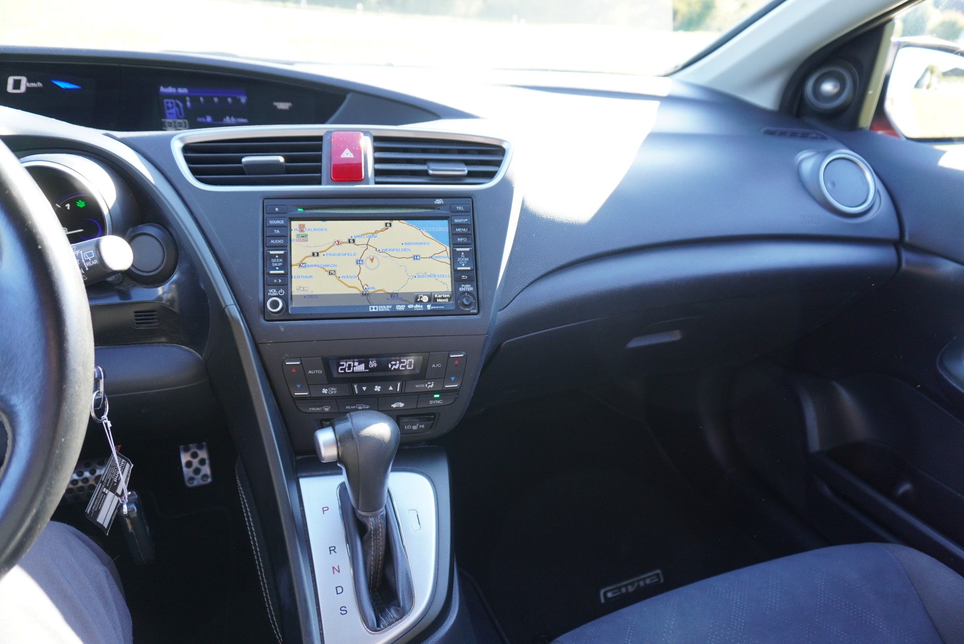 HONDA Civic Tourer 1.8i Lifestyle Automatic-image-13