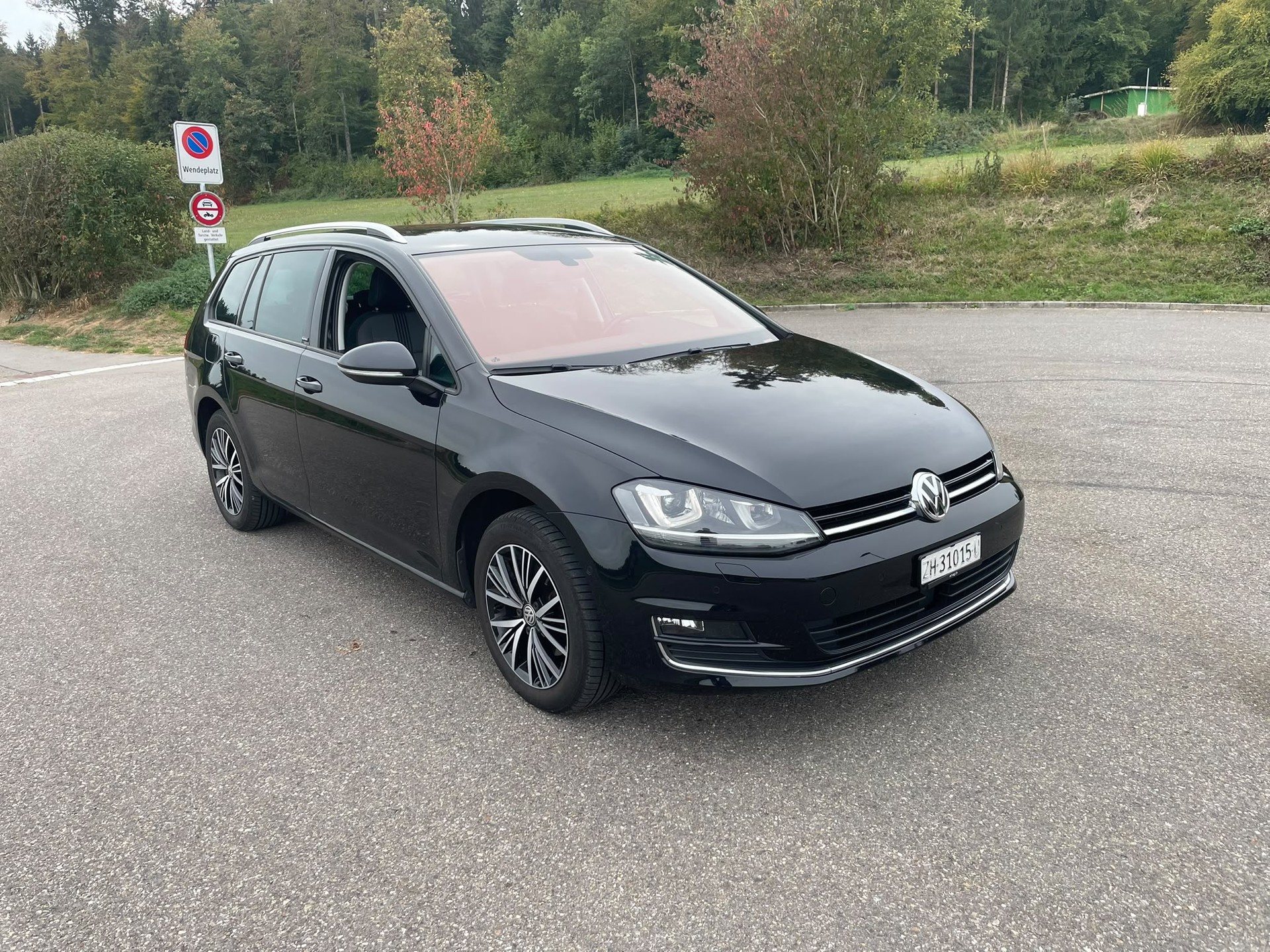 VW Golf Variant 1.4 TSI Allstar-image-2