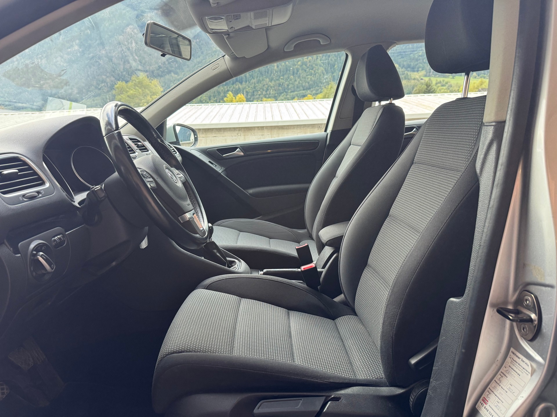VW Golf 2.0 TDI Comfortline 4Motion-image-7