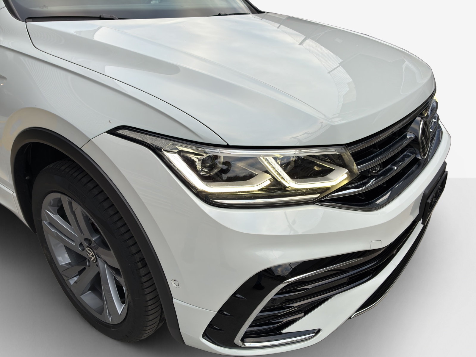 VW Tiguan 1.4TSI PHEV Selection DSG-image-14
