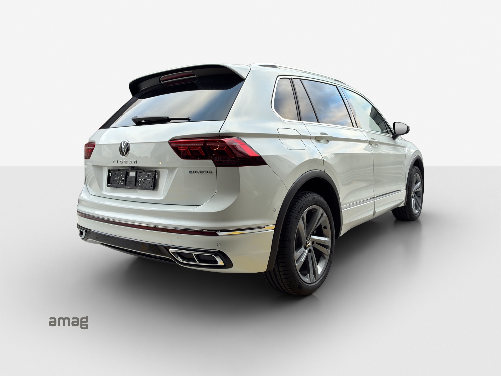 VW Tiguan 1.4TSI PHEV Selection DSG-image-4