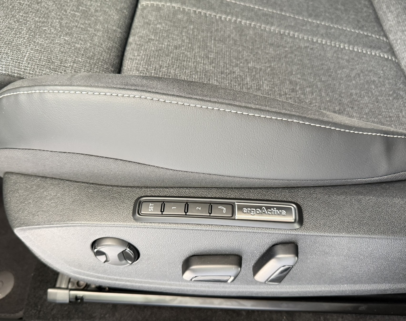 VW ID.3 Neo 58 kWh 190 PS Style-image-10