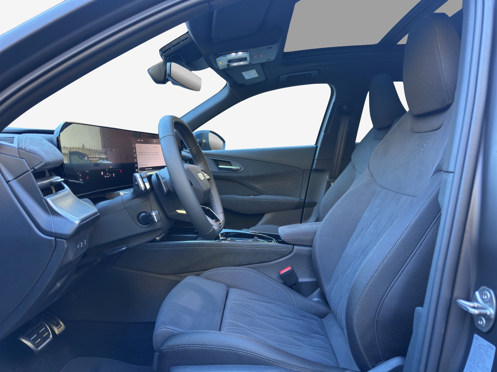 AUDI Q3 SUV TFSI quattro 195 kW S tronic-image-7