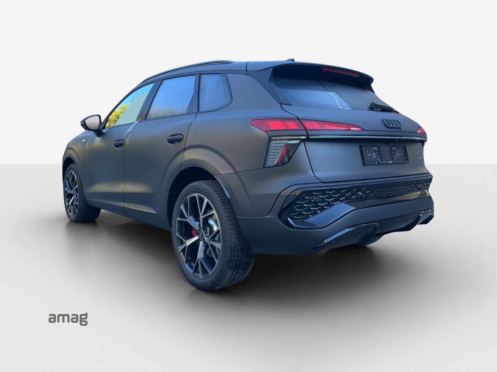 AUDI Q3 SUV TFSI quattro 195 kW S tronic-image-2