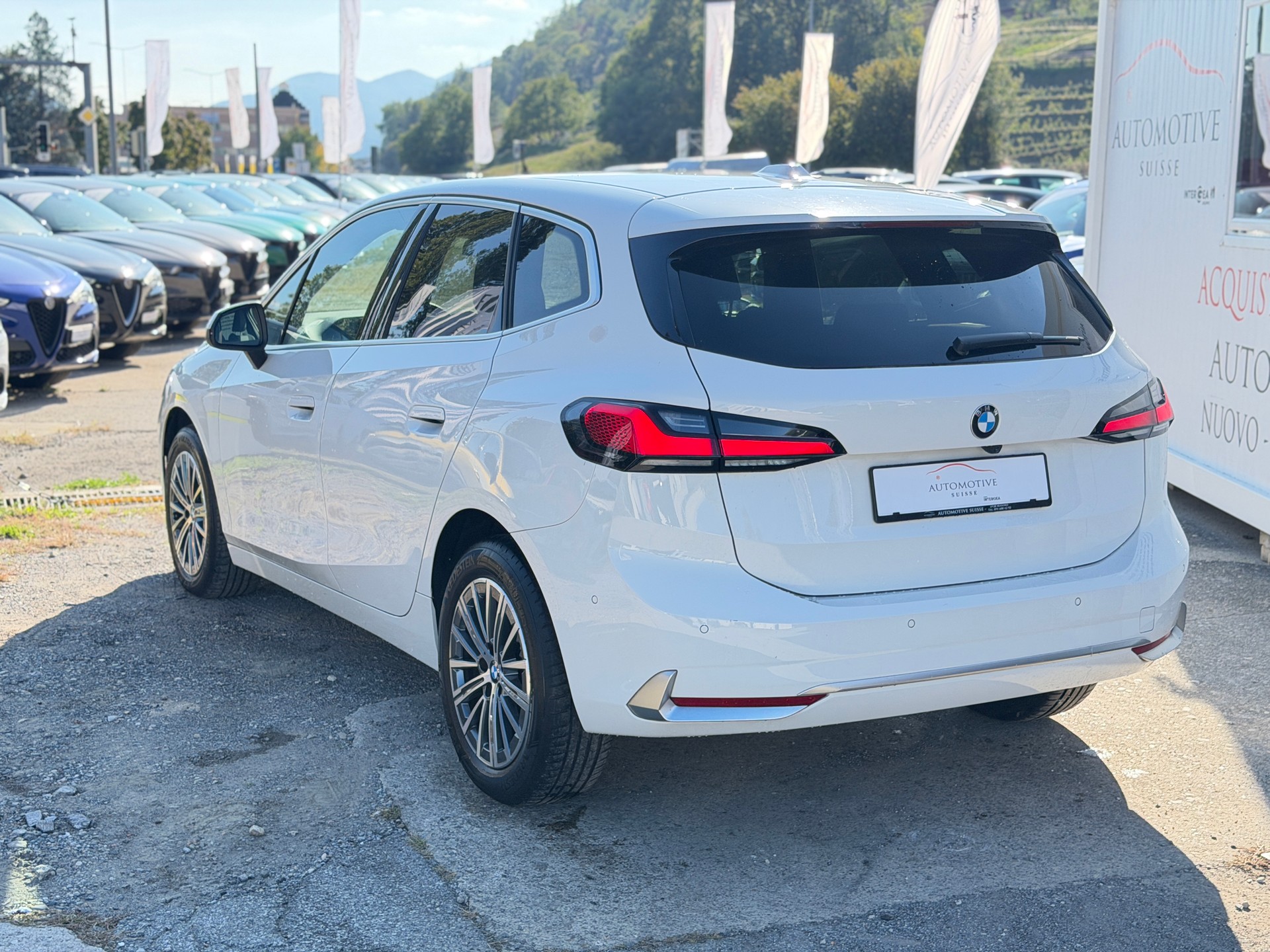 BMW 218i Active Tourer Luxury Line DKG-image-5