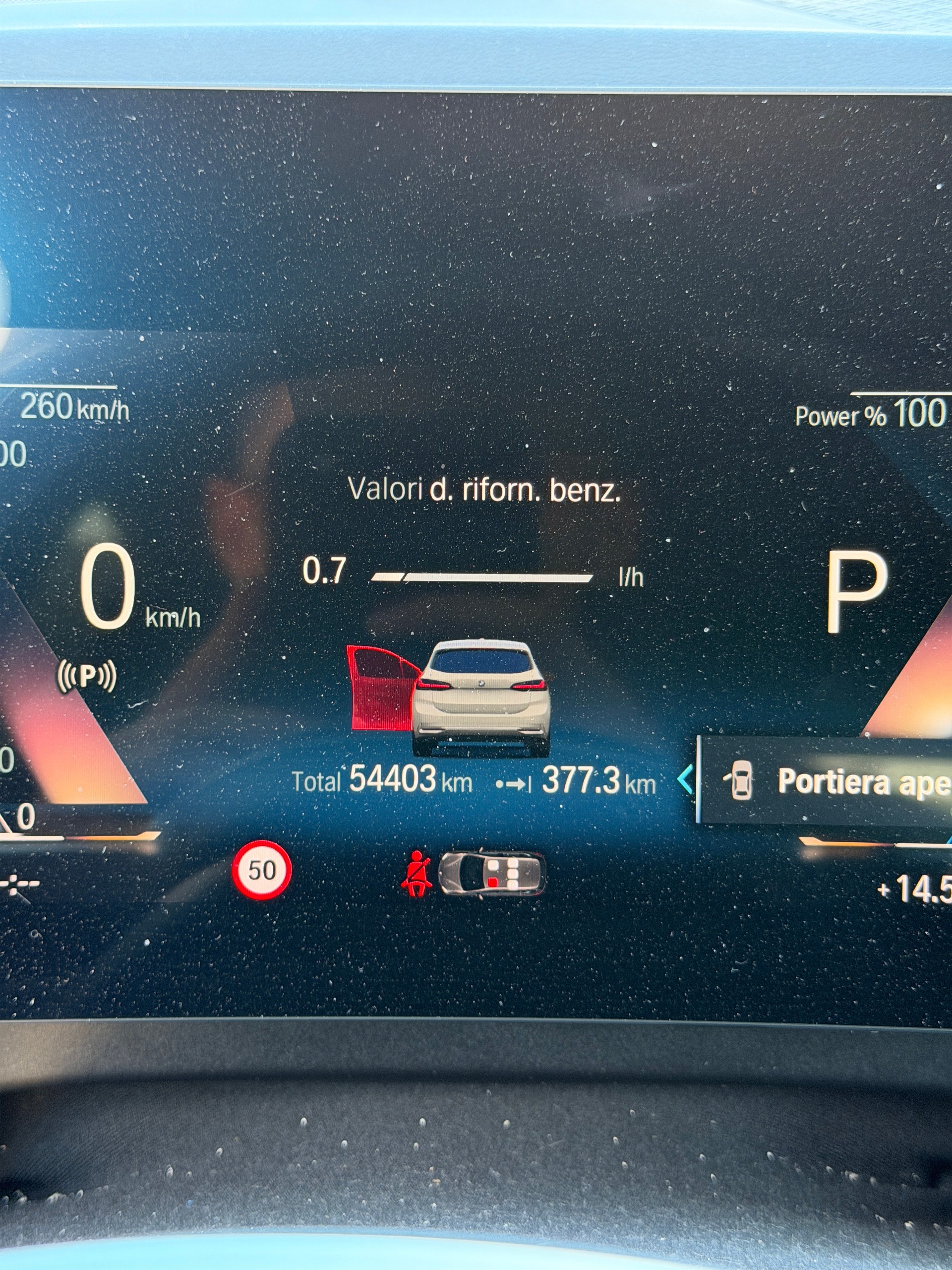 BMW 218i Active Tourer Luxury Line DKG-image-9