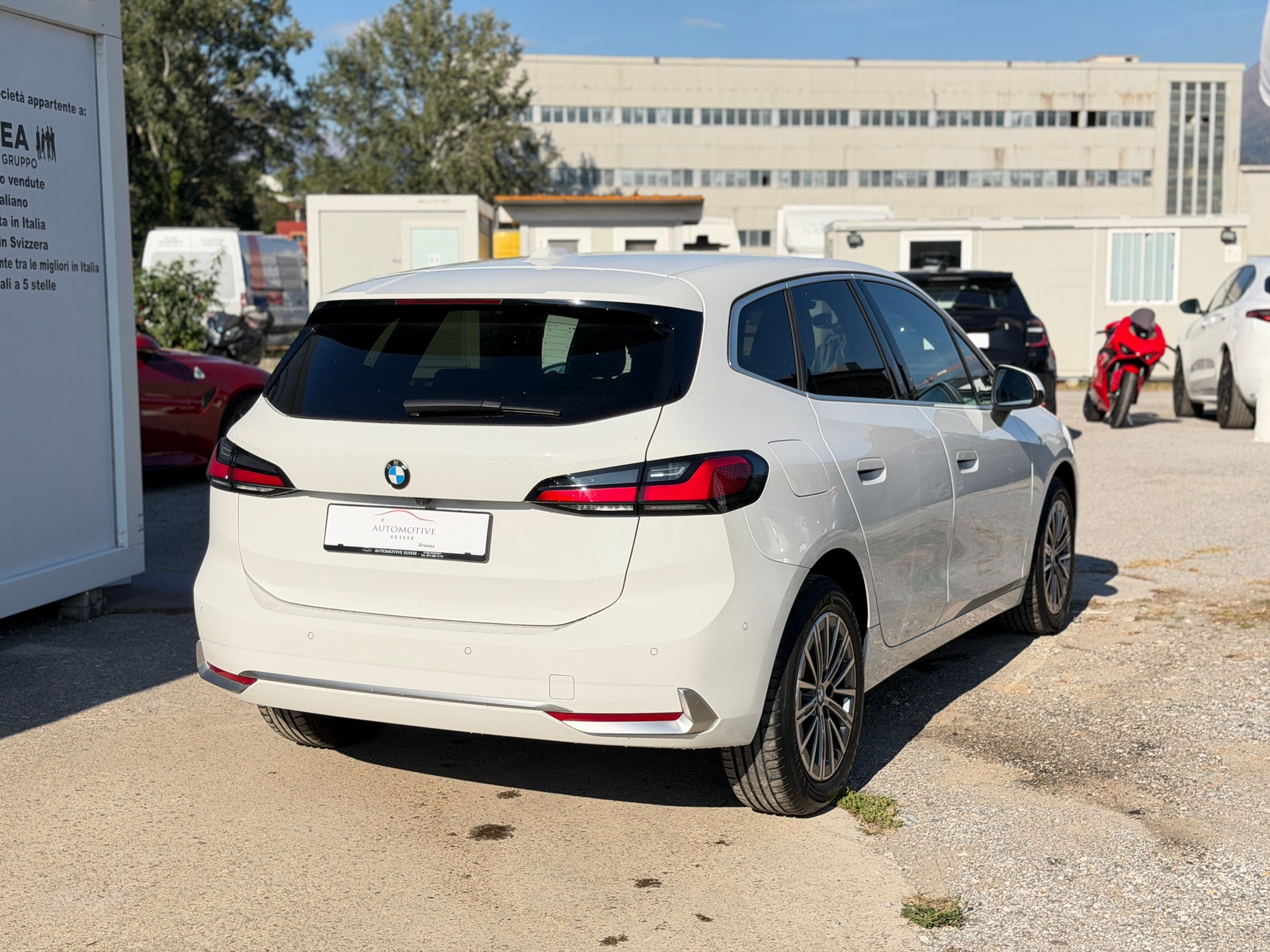 BMW 218i Active Tourer Luxury Line DKG-image-4