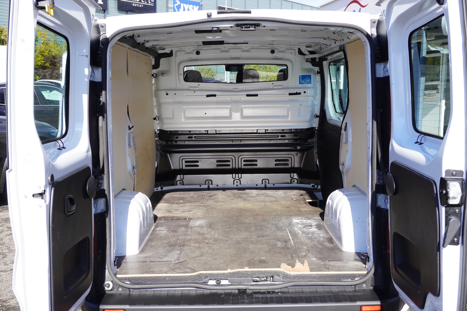 RENAULT Trafic 2.0 Blue dCi 130 Advance L1H1 EN-image-9
