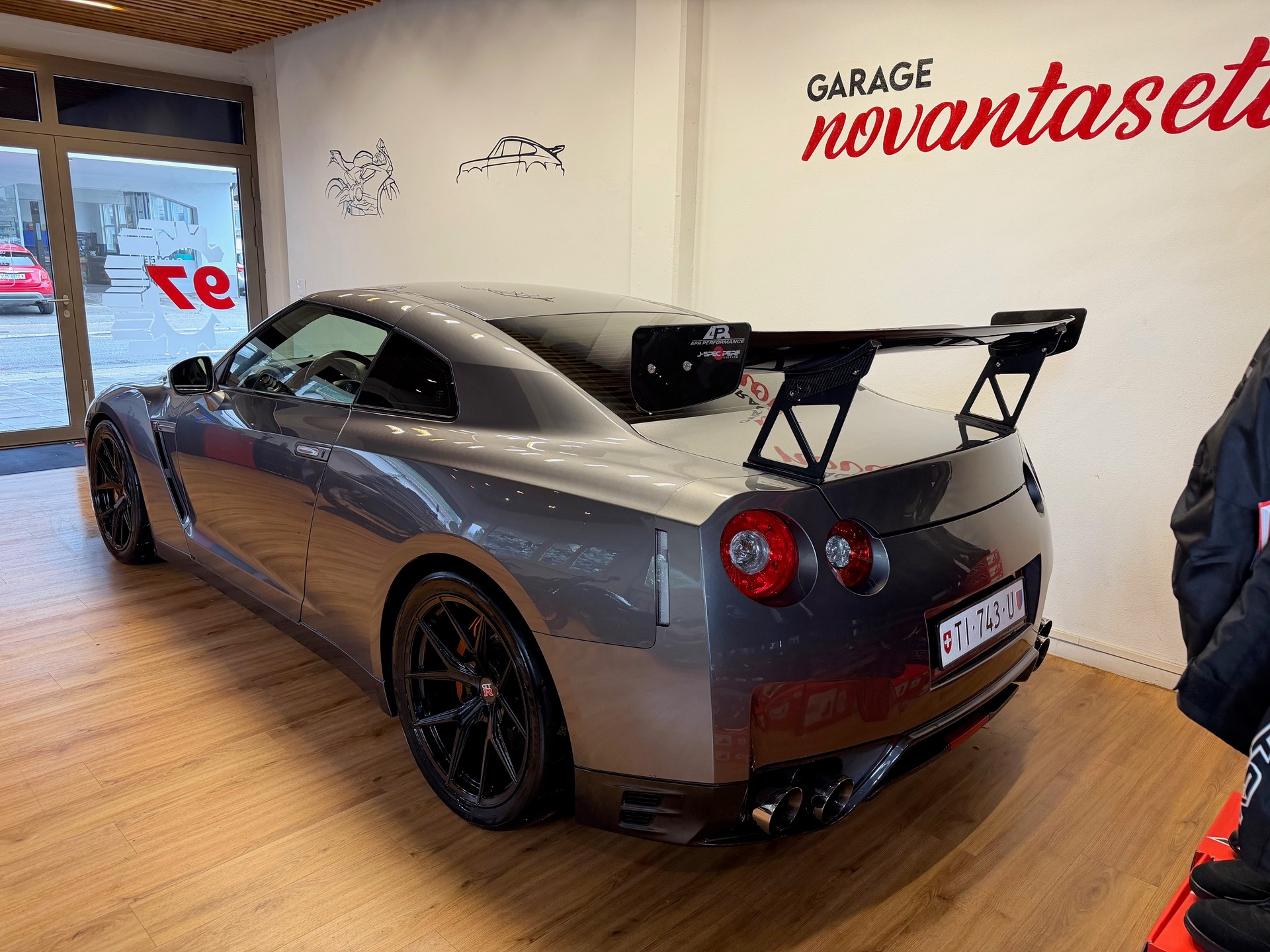 NISSAN GT-R 3.8 V6 Biturbo Premium Edition-image-4