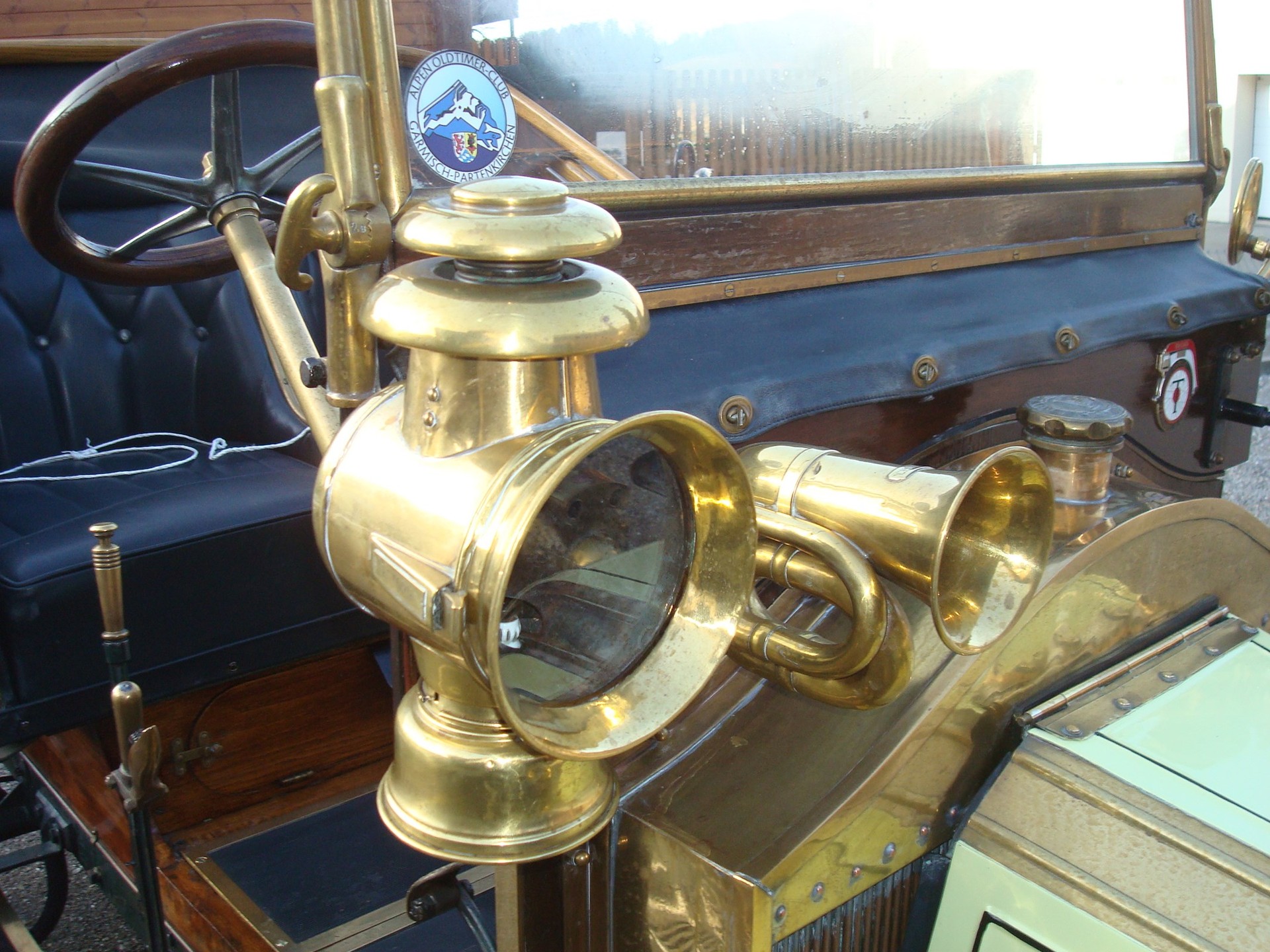 RENAULT AX-image-2