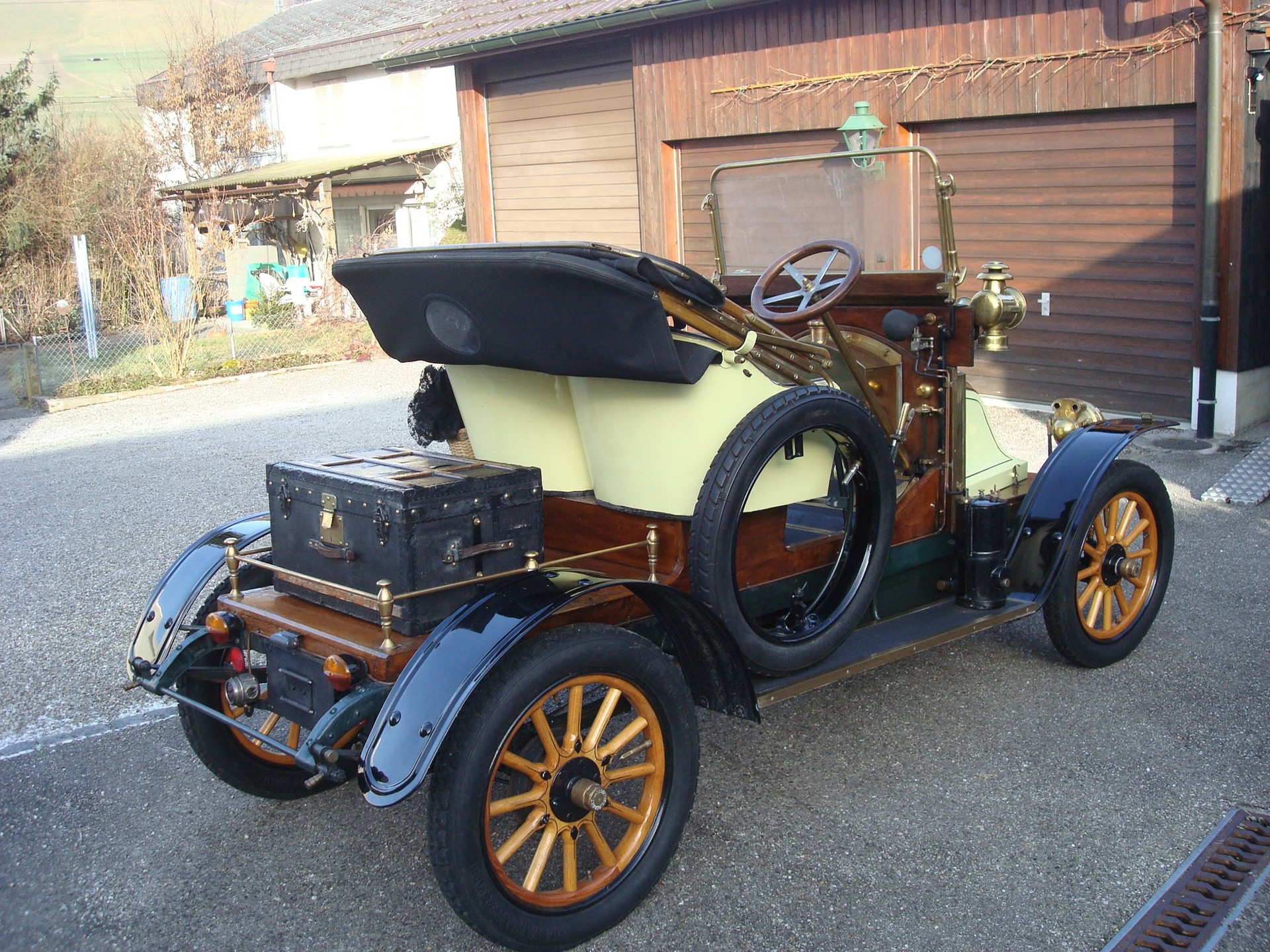RENAULT AX-image-1